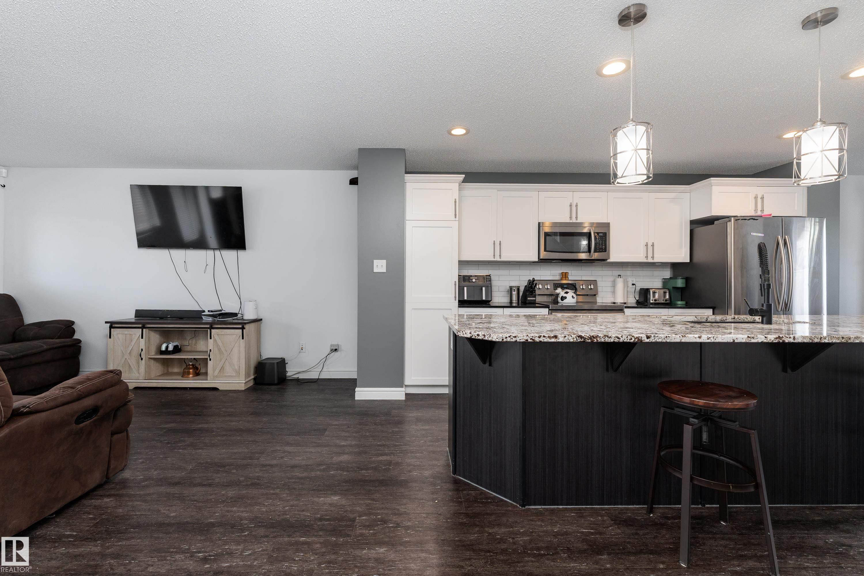 Photo 8 at 7 Tribute Common, Tonewood, Spruce Grove