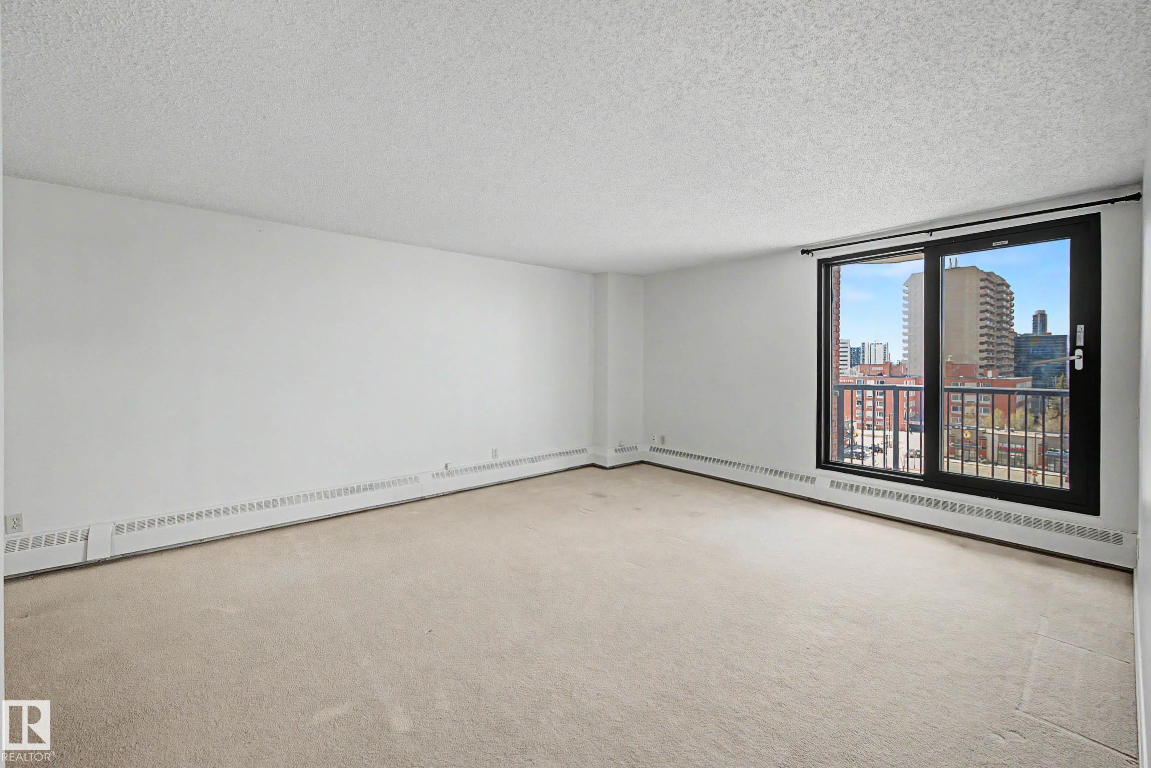https://zimg.paragon.ice.com/ParagonImages/Property/PM/RAE/225399074/6/0/0/74ed029fa340c87b28679867298faa6e/1/fc0e61b84be393078d45cb93dc1f0d7f/225399074-1fb70ee2-a9b1-45d0-8a09-9a69b1a4e8e4.JPG