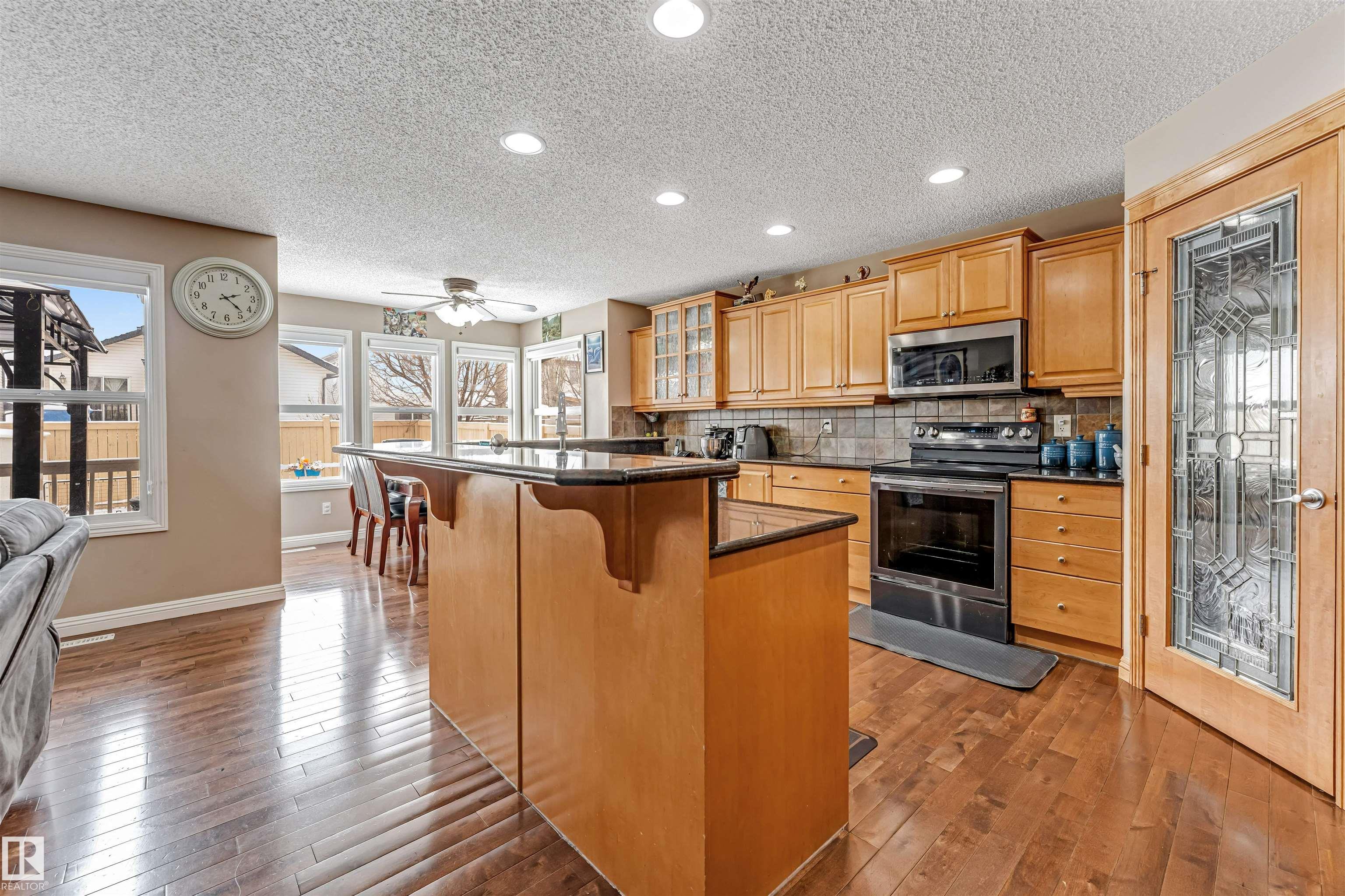 Photo 16 at 3236 26 Avenue NW, Silver Berry, Edmonton