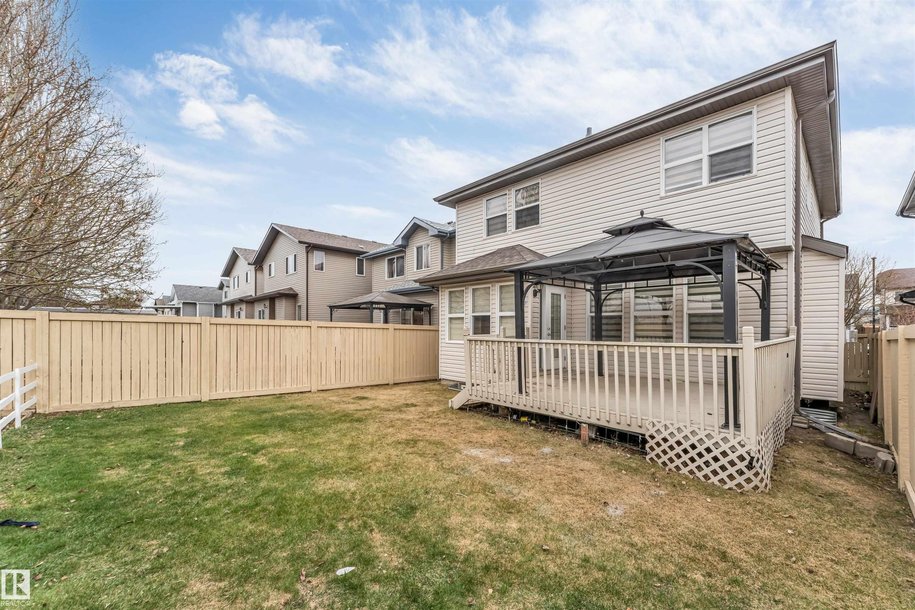 3236 26 Avenue NW, Silver Berry, Edmonton