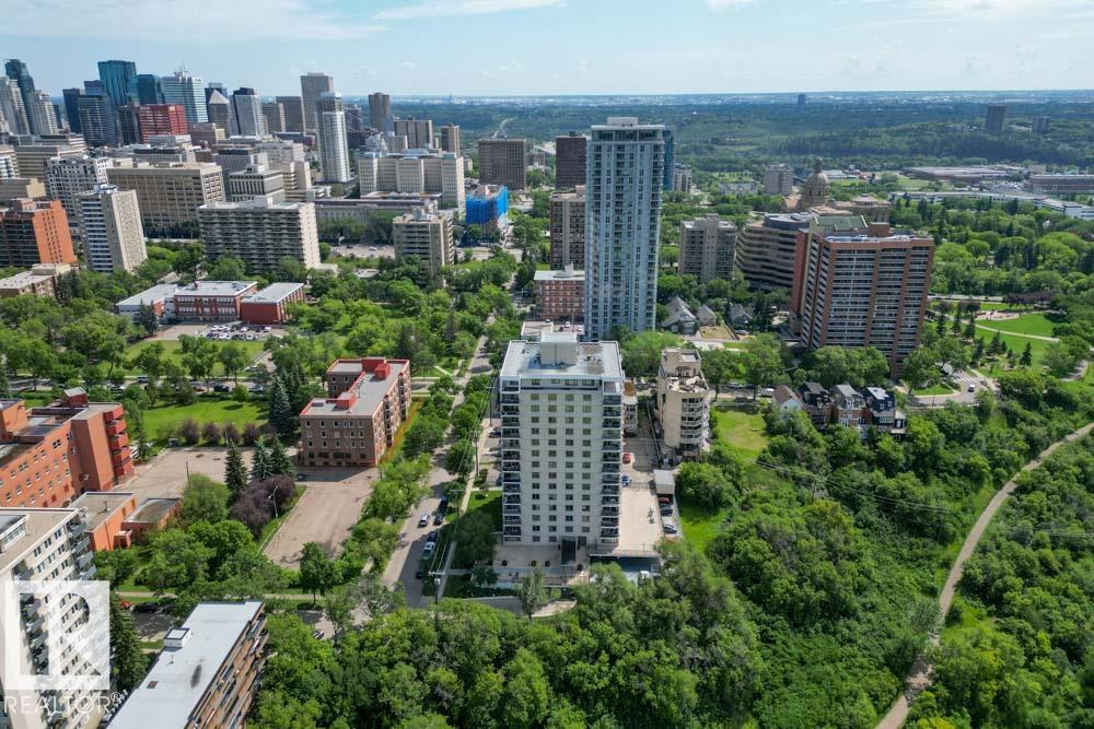 https://zimg.paragon.ice.com/ParagonImages/Property/PM/RAE/225399079/25/0/0/4f88dbf9d6a1d9c3bc789eb3b75455cb/1/7661bb6e5a5fdb380aaa67bc846f9b02/225399079-2171C087-AF38-440B-AF01-8D1046DF962E.JPG