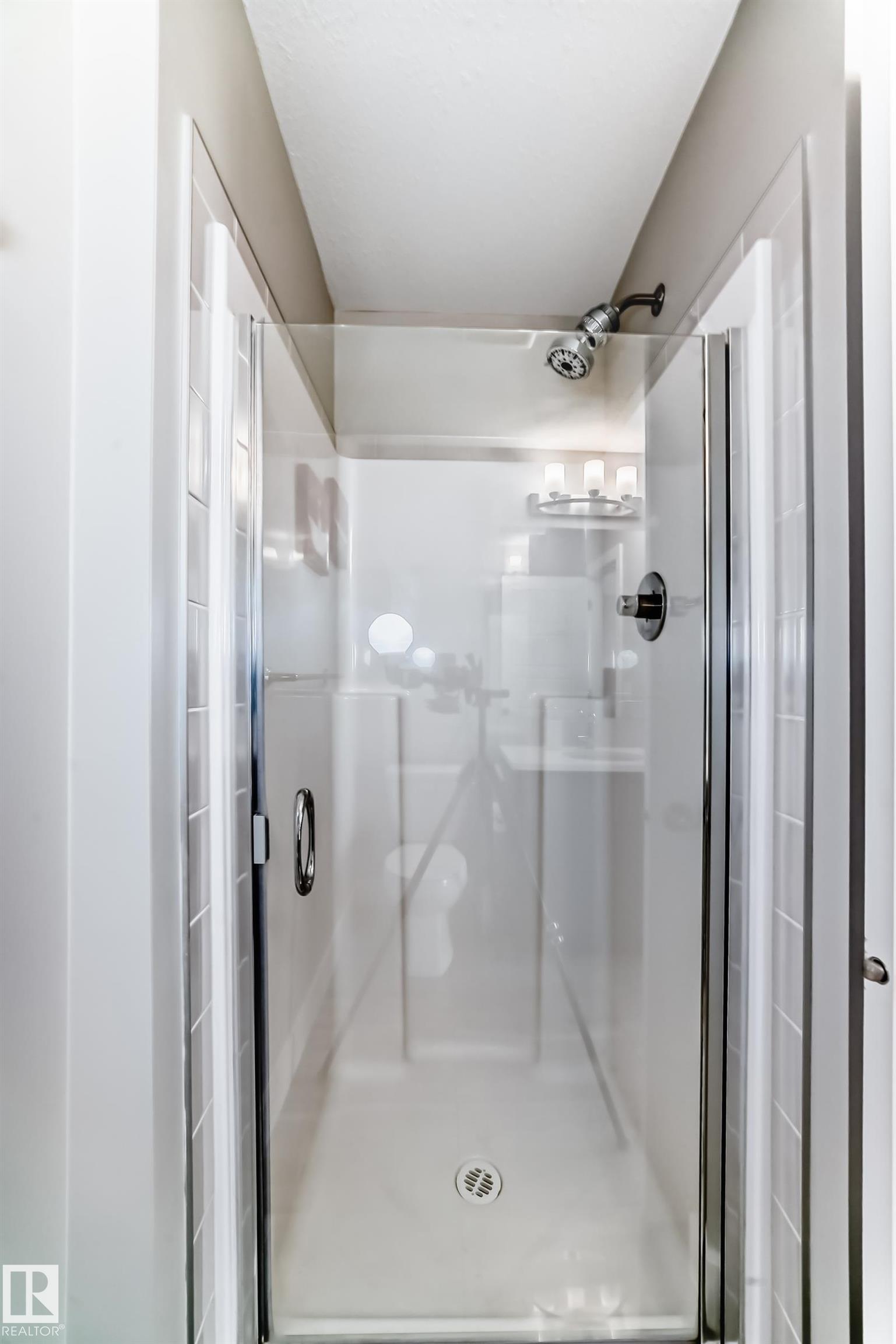 https://zimg.paragon.ice.com/ParagonImages/Property/PM/RAE/225399081/18/0/0/b761969256136c90ba7eb146c5d17a4c/1/1c56fffe4e6fc340a44fceac3a474b4d/225399081-5379e12b-2009-4de9-9ae3-5d4e73bf80fb.JPG