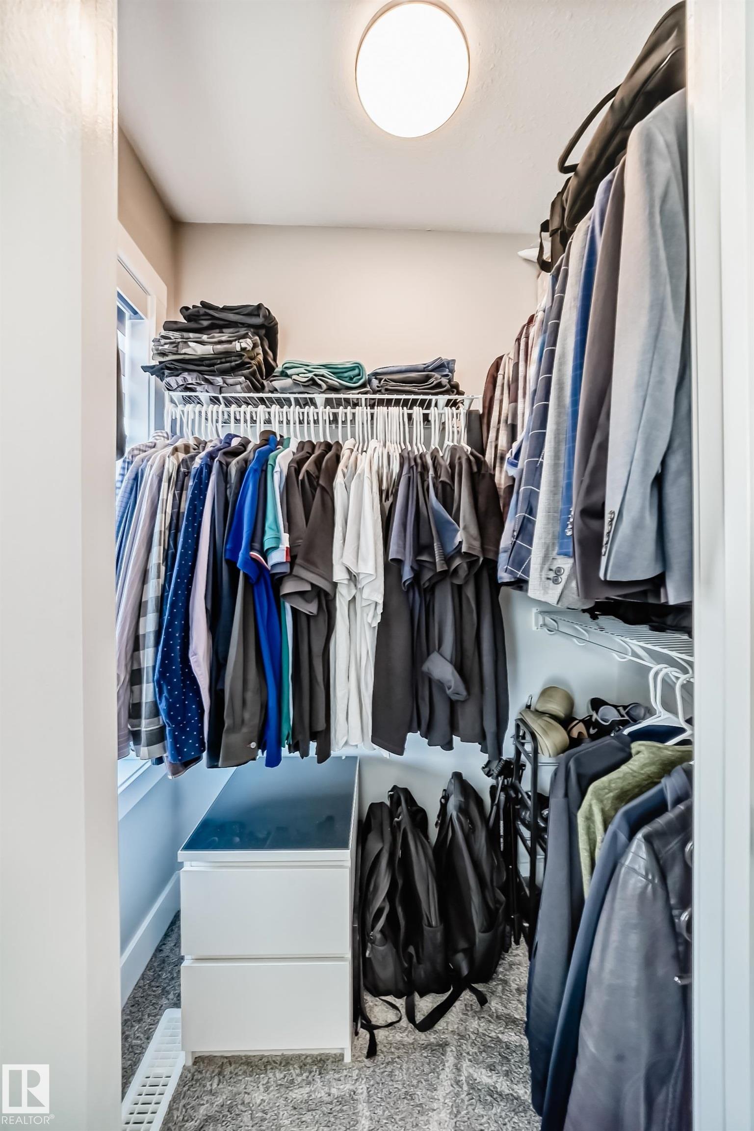 https://zimg.paragon.ice.com/ParagonImages/Property/PM/RAE/225399081/23/0/0/b1a7fcfe5895ac91386a4295fd7f9b99/1/1c56fffe4e6fc340a44fceac3a474b4d/225399081-8c53c976-43df-45c6-864a-c28e3c5ad2f5.JPG