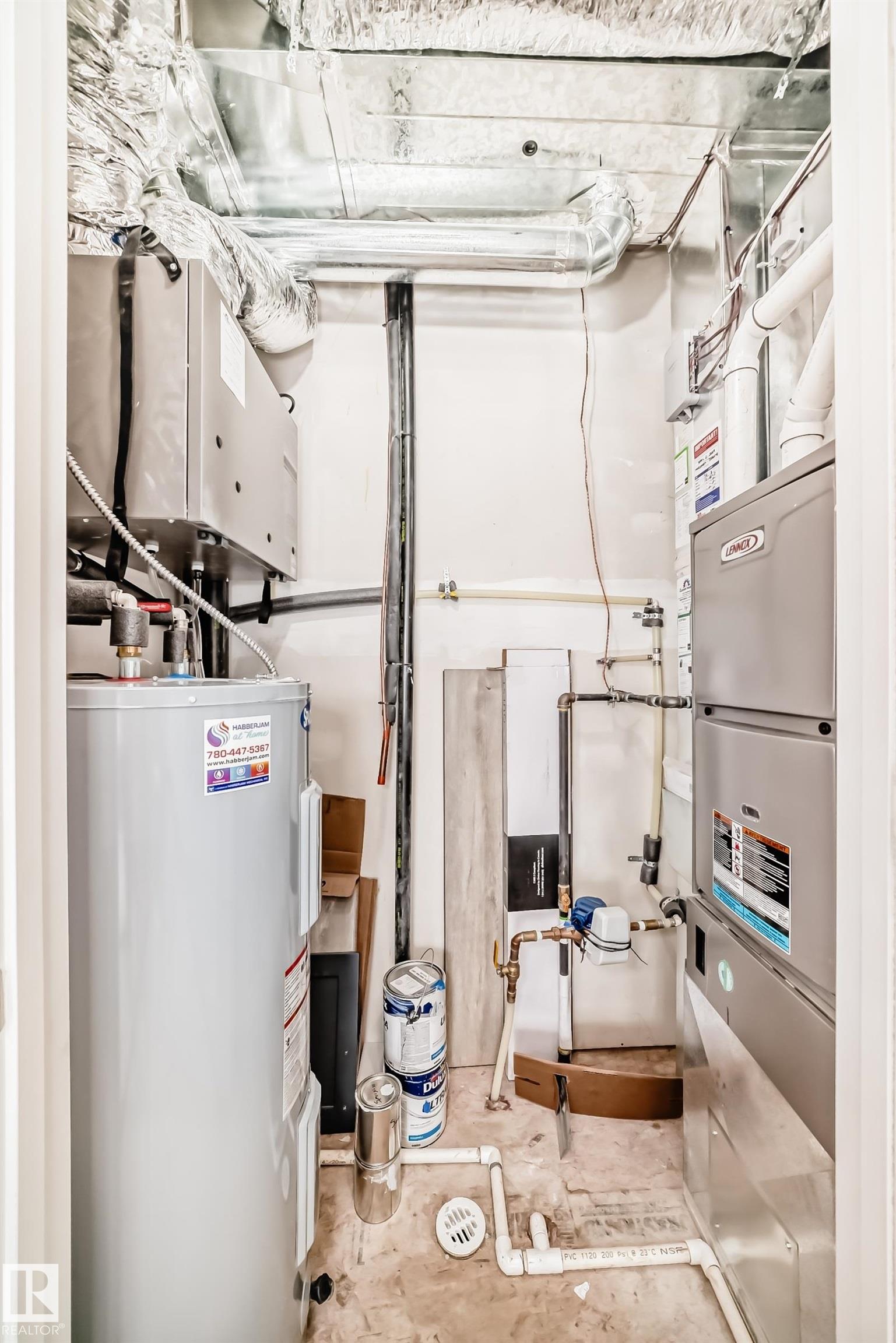 https://zimg.paragon.ice.com/ParagonImages/Property/PM/RAE/225399081/25/0/0/b56b906e45869da3f98b697c4e050808/1/1c56fffe4e6fc340a44fceac3a474b4d/225399081-f066b367-5c8e-43af-bc19-3c3fa333f346.JPG