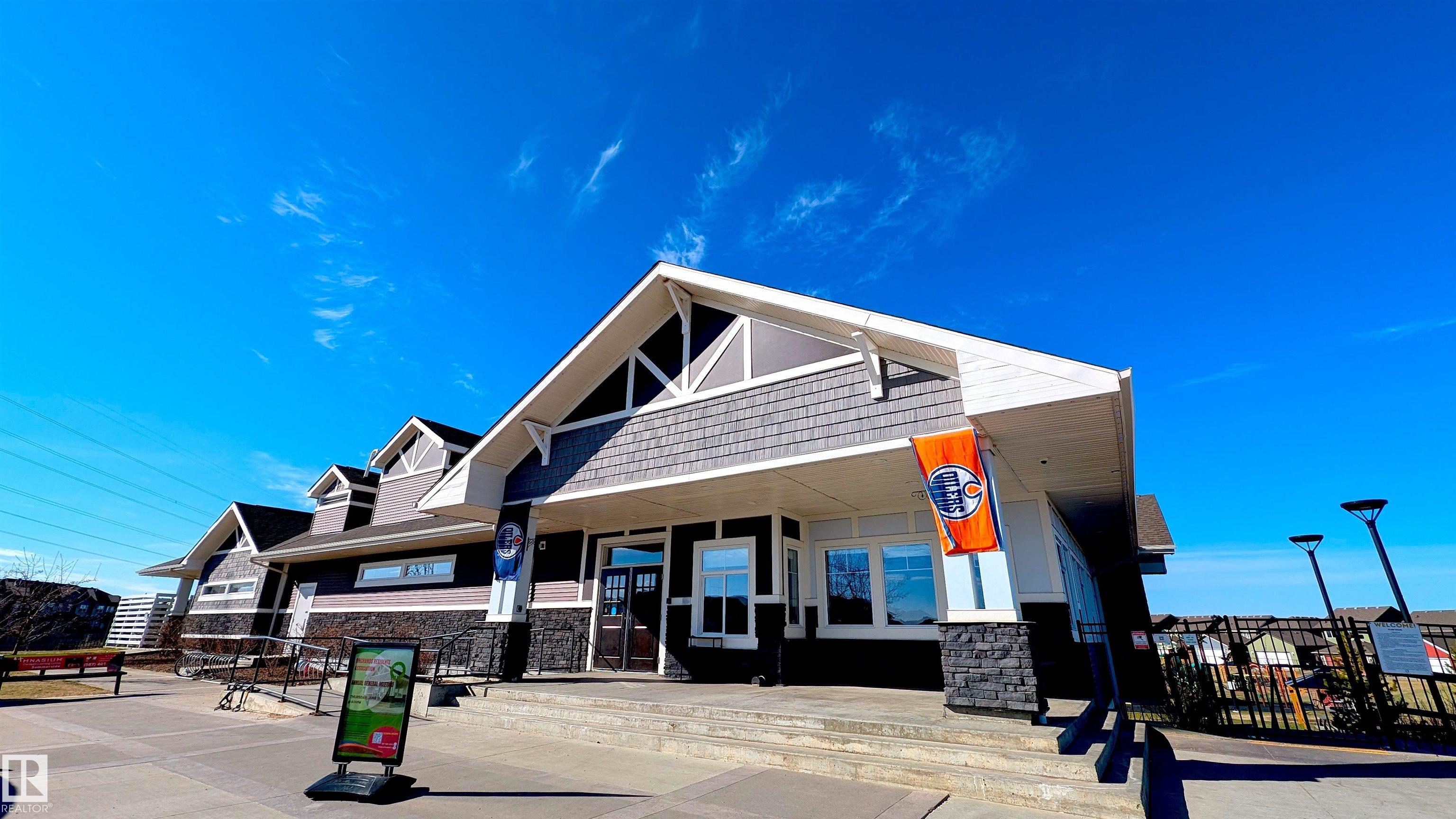https://zimg.paragon.ice.com/ParagonImages/Property/PM/RAE/225399081/39/0/0/fb11417998c30cae425a9a776512a25a/1/1c56fffe4e6fc340a44fceac3a474b4d/225399081-9f043485-4441-42ac-bb24-30b50196b231.JPG