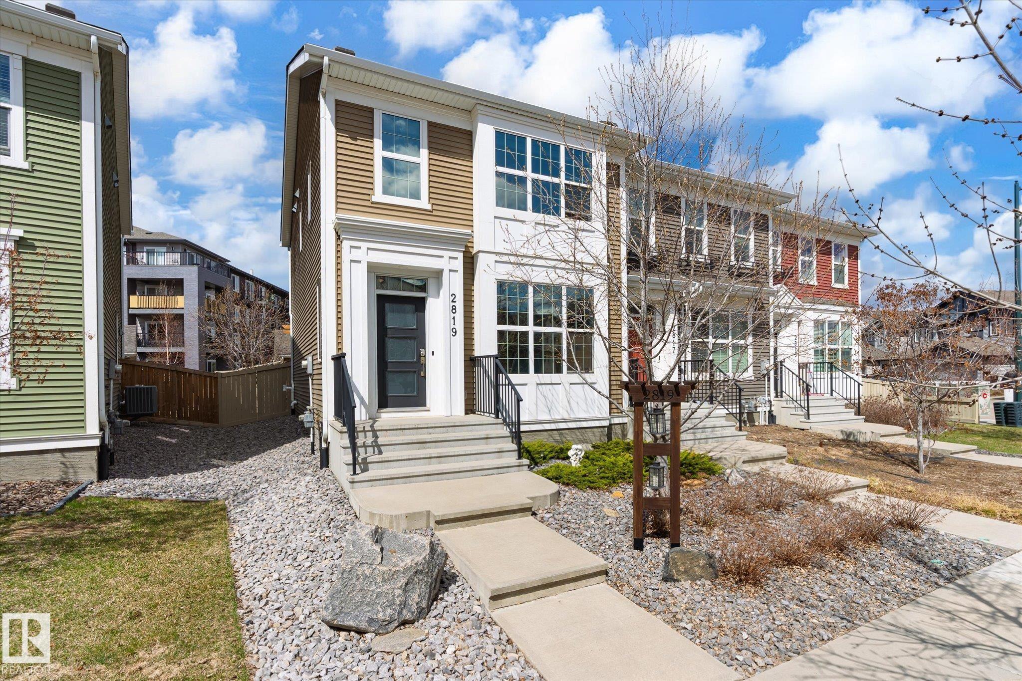 2819 Maple Way NW, Maple Crest, Edmonton