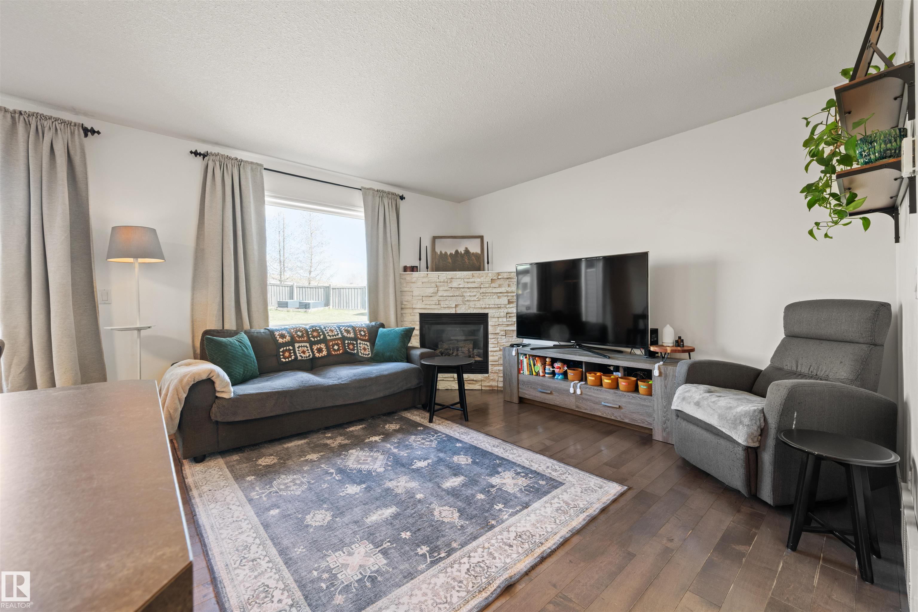 Picture for 21324 46 AV NW