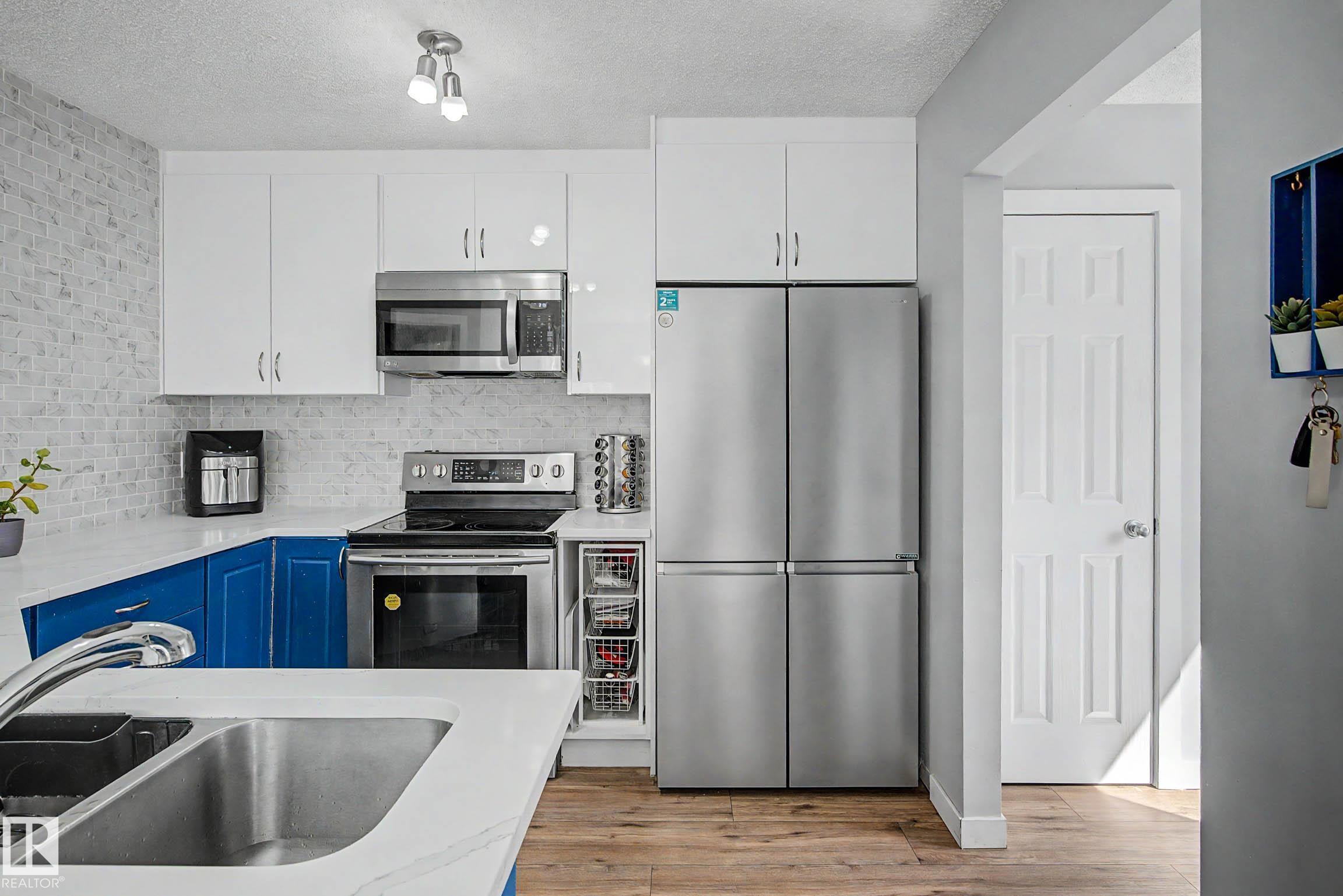 Photo 14 at 15 - 5281 Terwillegar Boulevard NW, South Terwillegar, Edmonton