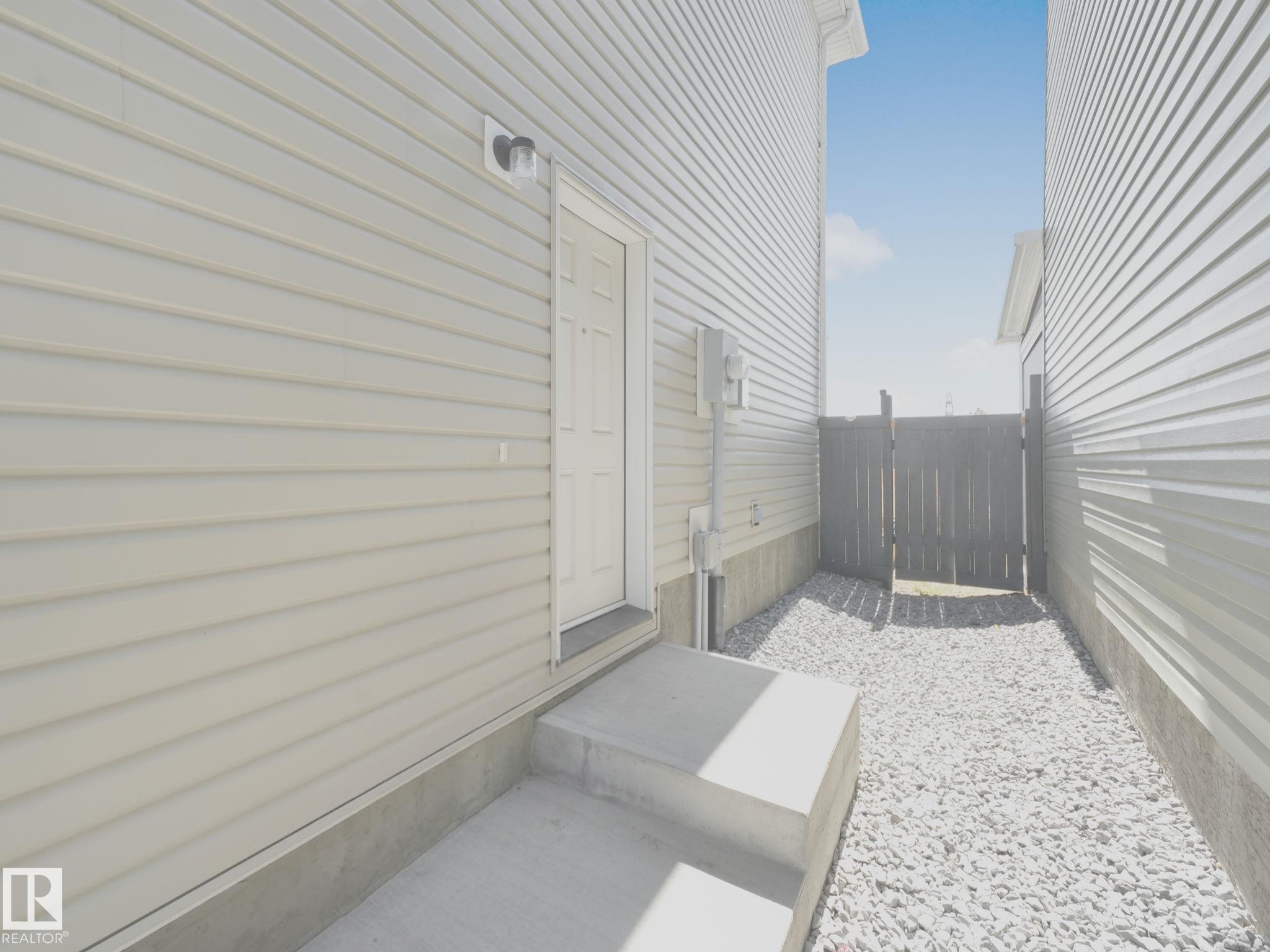 2435 12 Avenue NW, Laurel, Edmonton