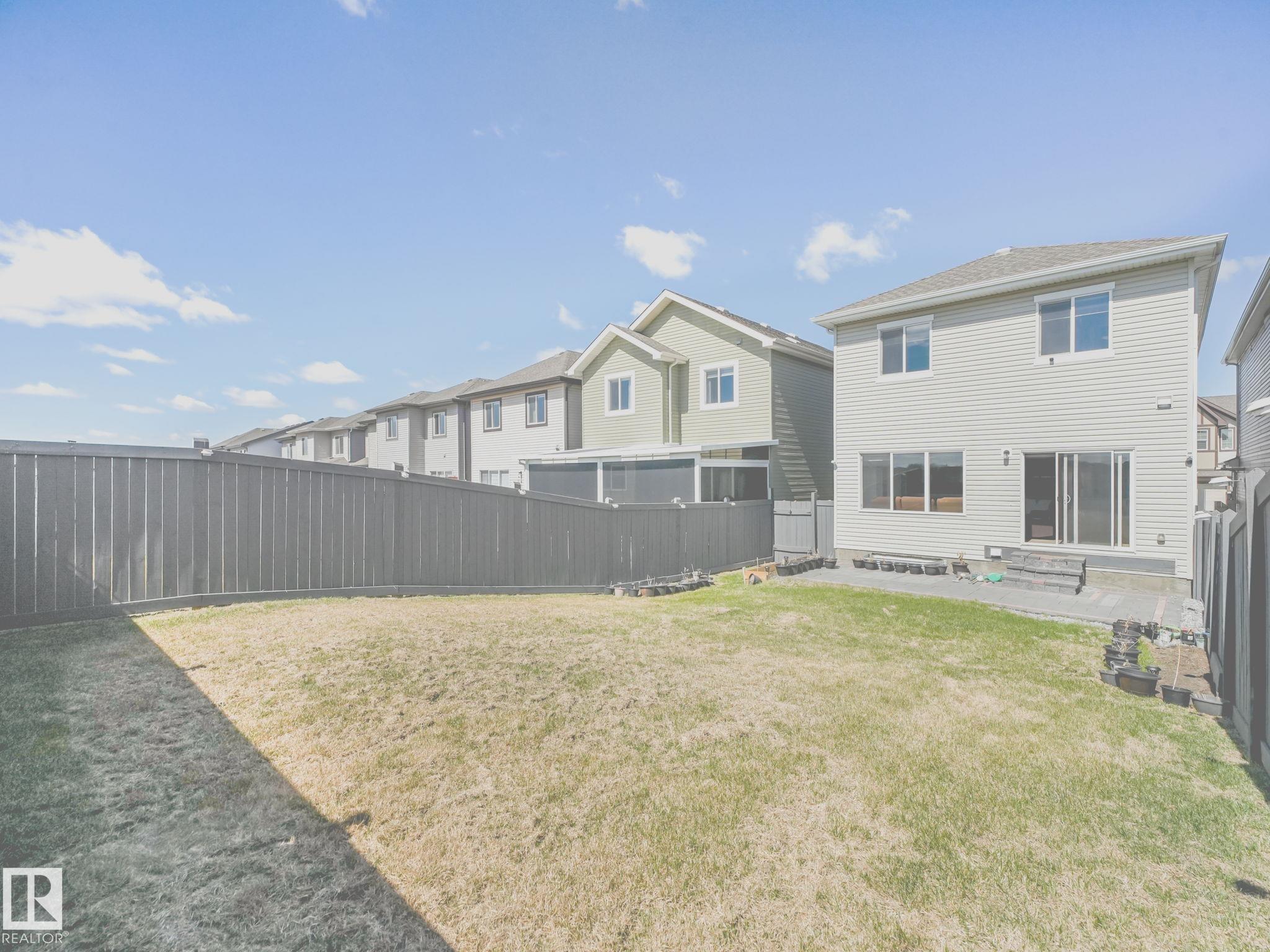 Photo 8 at 2435 12 Avenue NW, Laurel, Edmonton