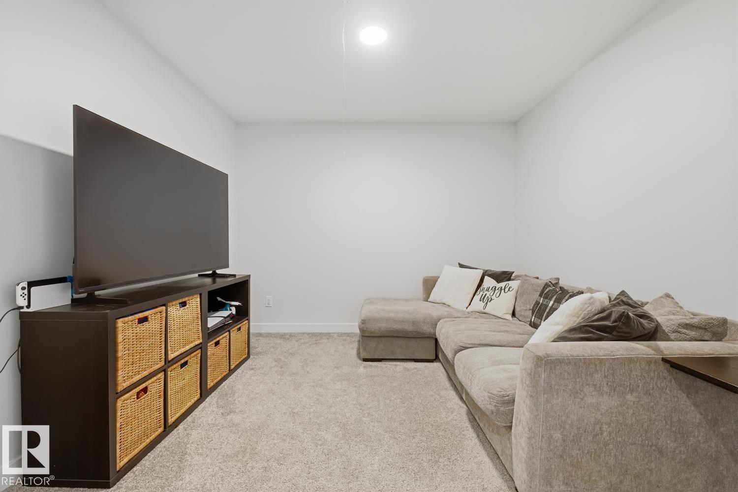 https://zimg.paragon.ice.com/ParagonImages/Property/PM/RAE/225399129/29/0/0/f91e8bc78eecba466cf1b27bd5b82dc5/1/56894fe0d4961470f3a74247bf4f4ce7/225399129-c8c0b473-8c23-4802-bf07-b6cc57ac6666.JPG