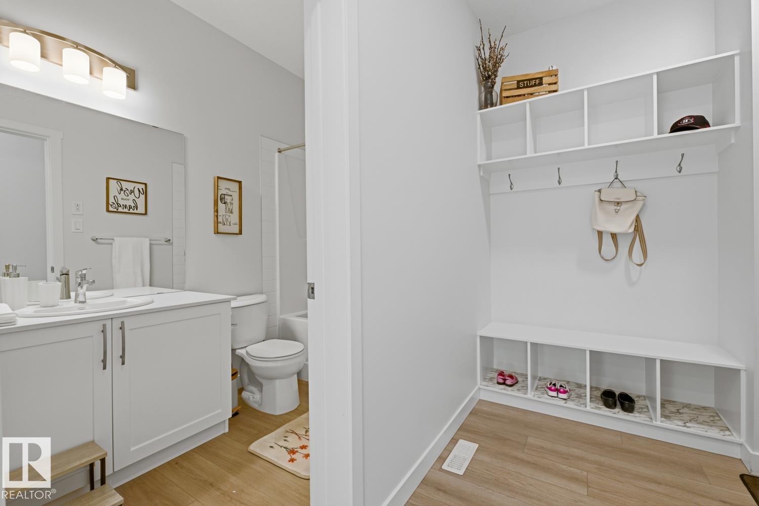 https://zimg.paragon.ice.com/ParagonImages/Property/PM/RAE/225399129/37/0/0/786e5f2f0d5b61389bddf83275165493/1/56894fe0d4961470f3a74247bf4f4ce7/225399129-92320d00-9553-4aec-80aa-51eb7ecf3821.JPG