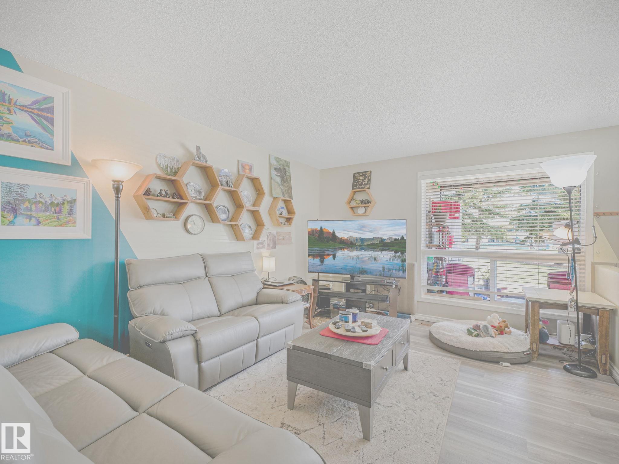 https://zimg.paragon.ice.com/ParagonImages/Property/PM/RAE/225399134/14/0/0/a0a323cee78021daf550a78db63a33f6/1/2bf4de1991f8c549e0c5132576b43399/225399134-5c5fdc70-f398-4e43-8ec7-a88db4d7d343.JPG