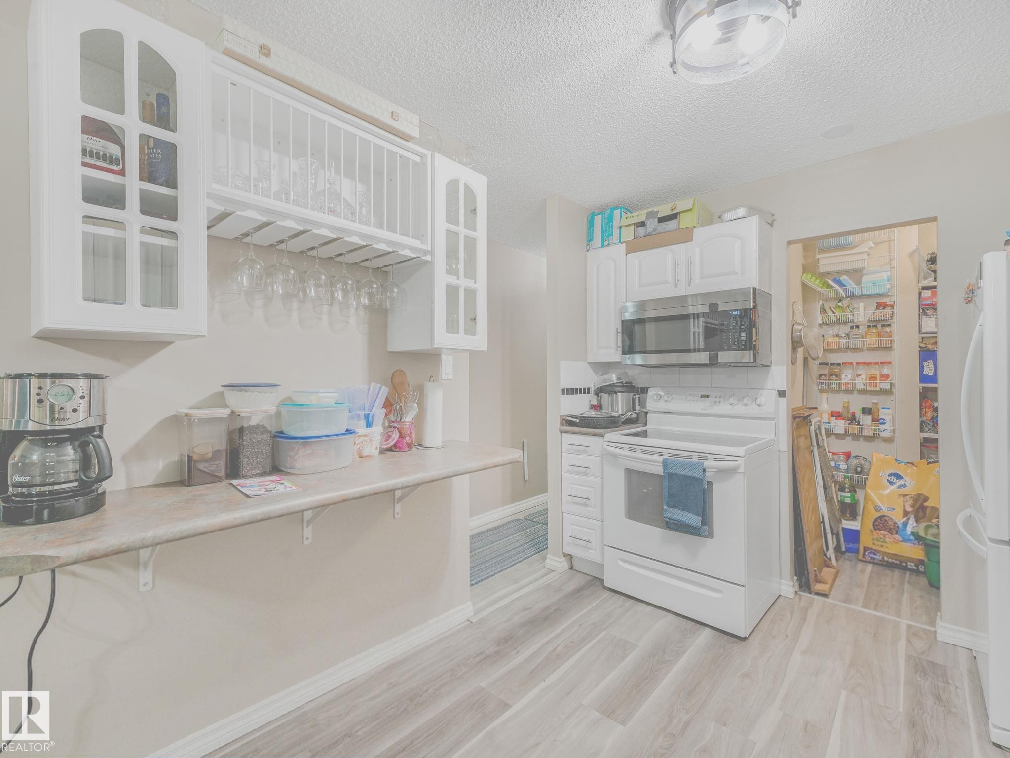 https://zimg.paragon.ice.com/ParagonImages/Property/PM/RAE/225399134/20/0/0/9180963ee9ff3bcb7640ac937158c108/1/2bf4de1991f8c549e0c5132576b43399/225399134-81b07557-3da2-432e-819a-28ad067f5c39.JPG
