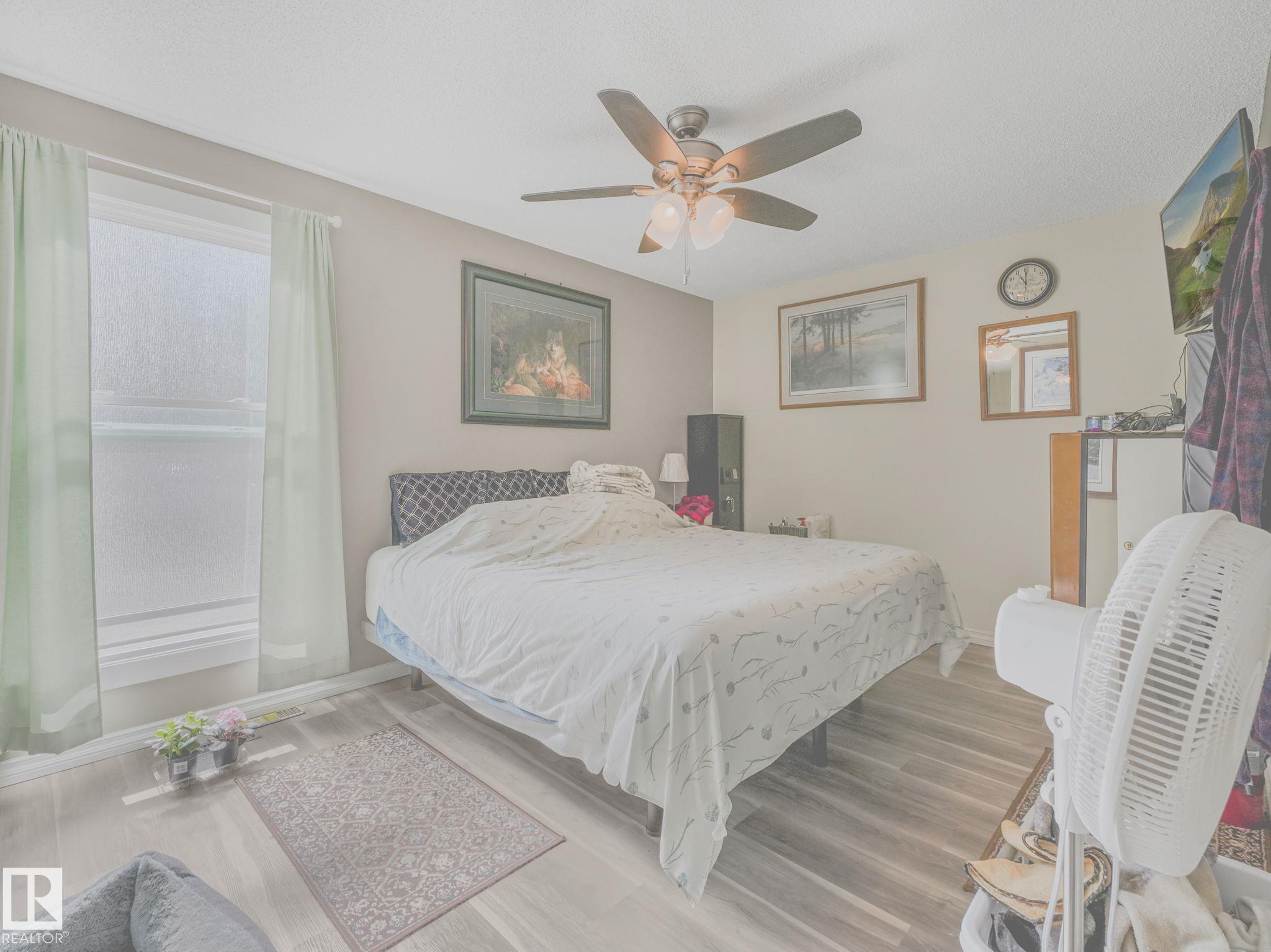 https://zimg.paragon.ice.com/ParagonImages/Property/PM/RAE/225399134/27/0/0/6715e30534e428e2ef330e2b81d18048/1/2bf4de1991f8c549e0c5132576b43399/225399134-c3c538fb-fd8f-4081-b8ff-f2b86031bdc4.JPG