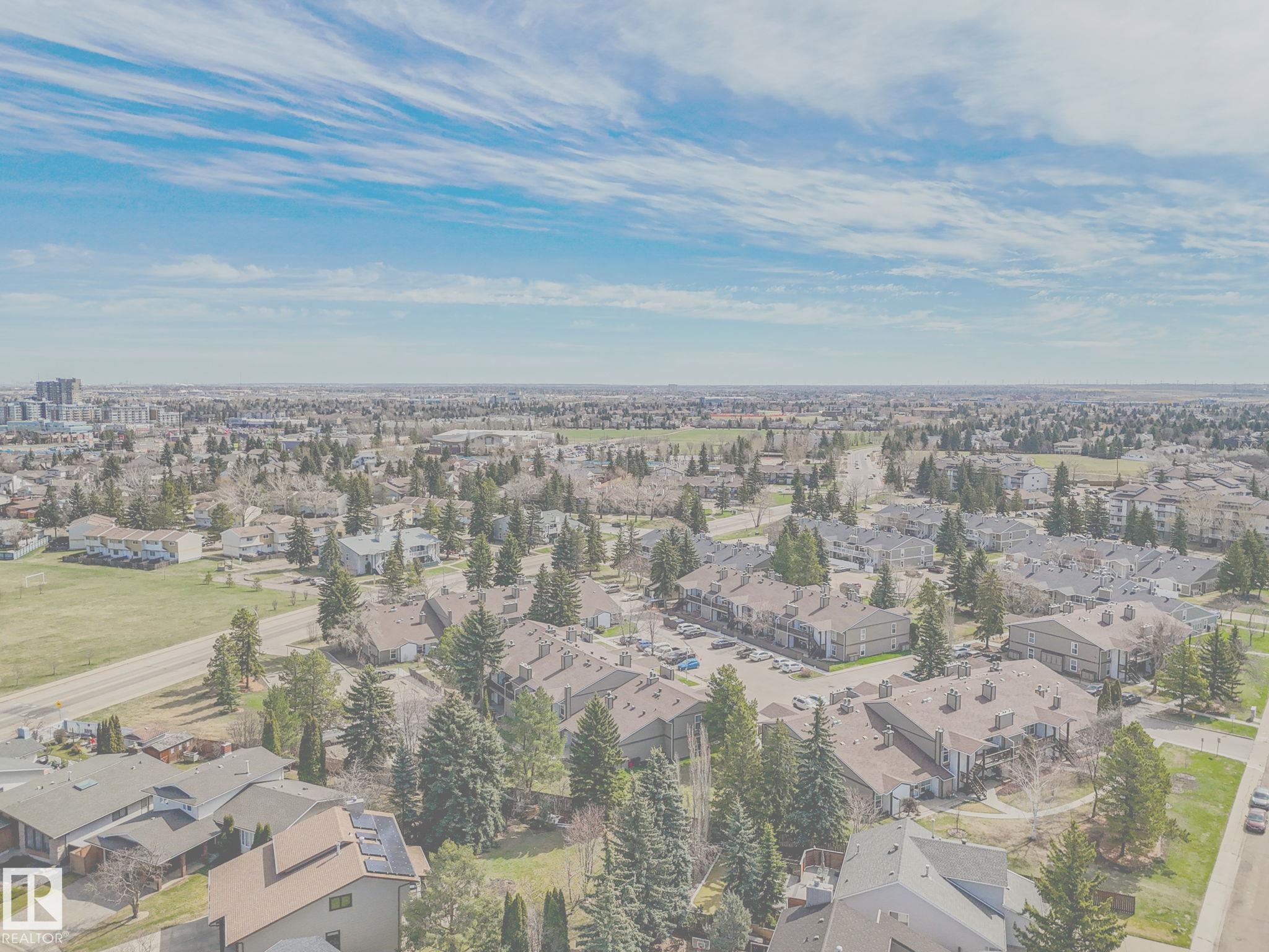 https://zimg.paragon.ice.com/ParagonImages/Property/PM/RAE/225399134/7/0/0/c3509d21f75895b532c02ee25119e799/1/2bf4de1991f8c549e0c5132576b43399/225399134-3208354c-1b94-4f4c-a5ab-28ab91ac662e.JPG
