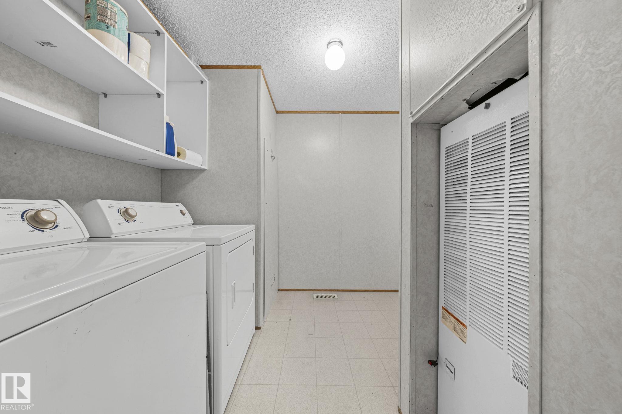 https://zimg.paragon.ice.com/ParagonImages/Property/PM/RAE/225399136/15/0/0/ddf01a009cebf660298efab411224fa0/1/dedf3844b75c708fd766da4c30136f70/225399136-6ae00383-94f8-43e7-9bd0-576697269c76.JPG
