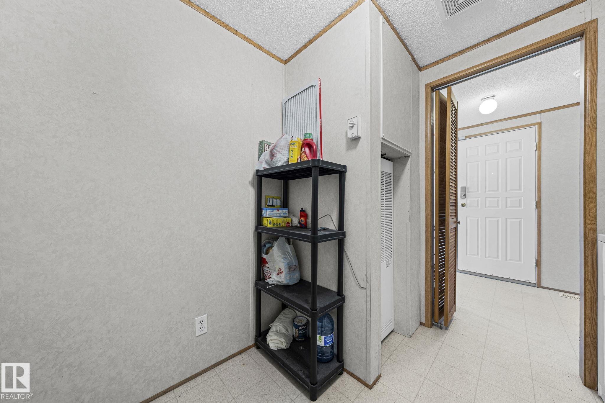 https://zimg.paragon.ice.com/ParagonImages/Property/PM/RAE/225399136/17/0/0/5c163898f08cbc8a56ecc1af863b1a32/1/dedf3844b75c708fd766da4c30136f70/225399136-f41dd85d-85e9-46d7-8973-57559c2bb0b6.JPG