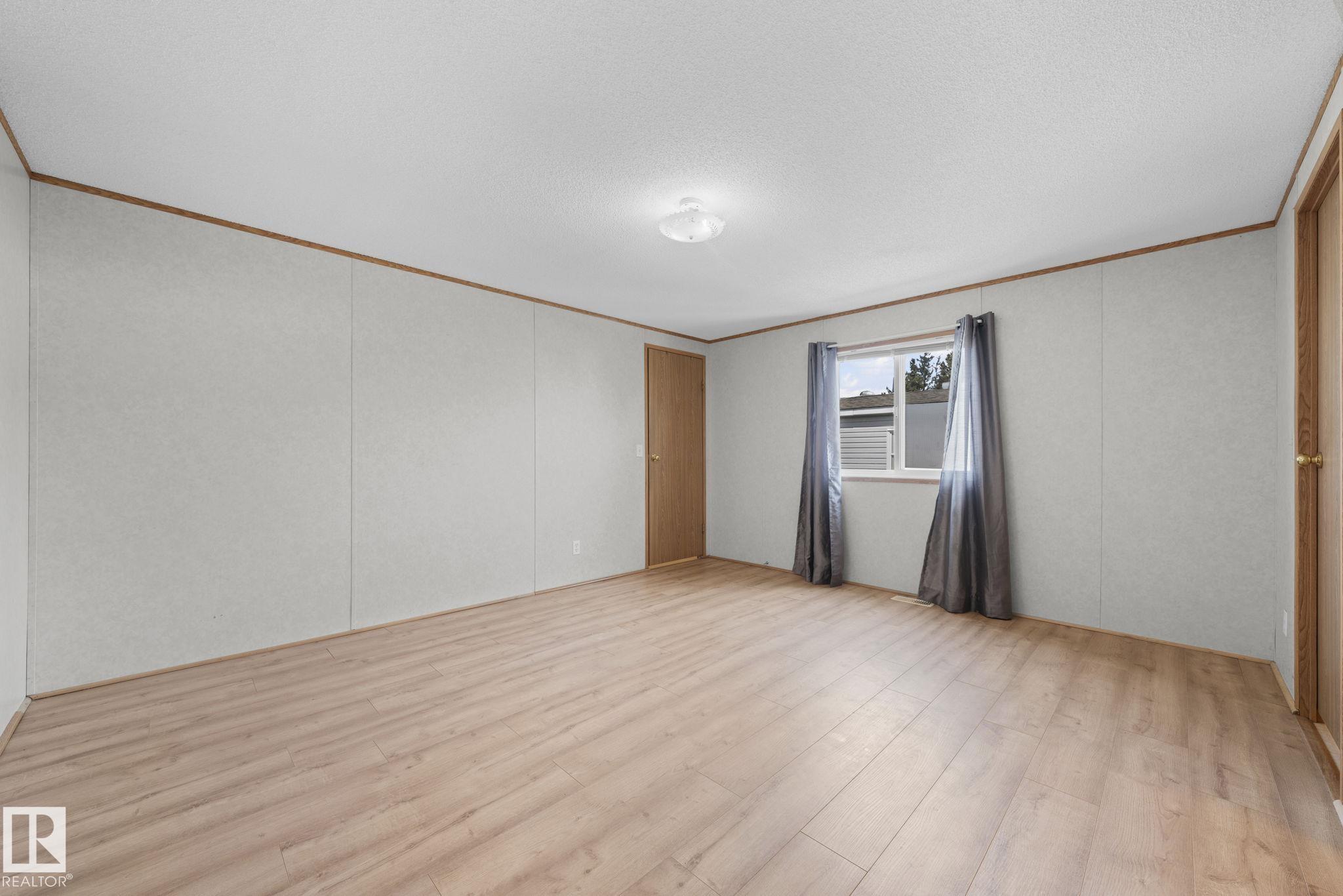https://zimg.paragon.ice.com/ParagonImages/Property/PM/RAE/225399136/18/0/0/21a8a3843840e1988e1b5c20aeb0b286/1/dedf3844b75c708fd766da4c30136f70/225399136-55e0ac39-559a-4de4-bb74-e2c02ac7fa1f.JPG