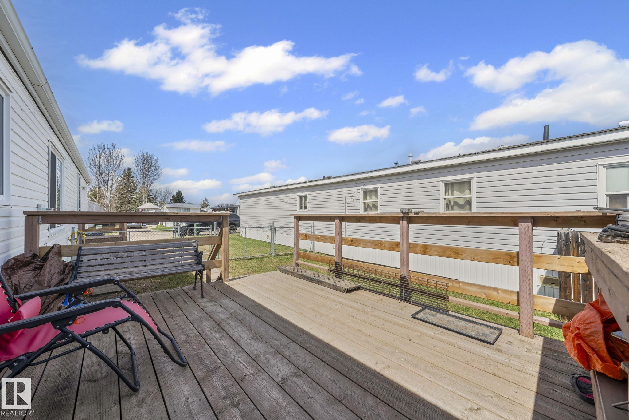 https://zimg.paragon.ice.com/ParagonImages/Property/PM/RAE/225399136/34/0/0/d7cff06d88bdbb41402d091d6d29e6d8/1/dedf3844b75c708fd766da4c30136f70/225399136-0e626b78-ca37-4ee6-8938-7bec2686630e.JPG