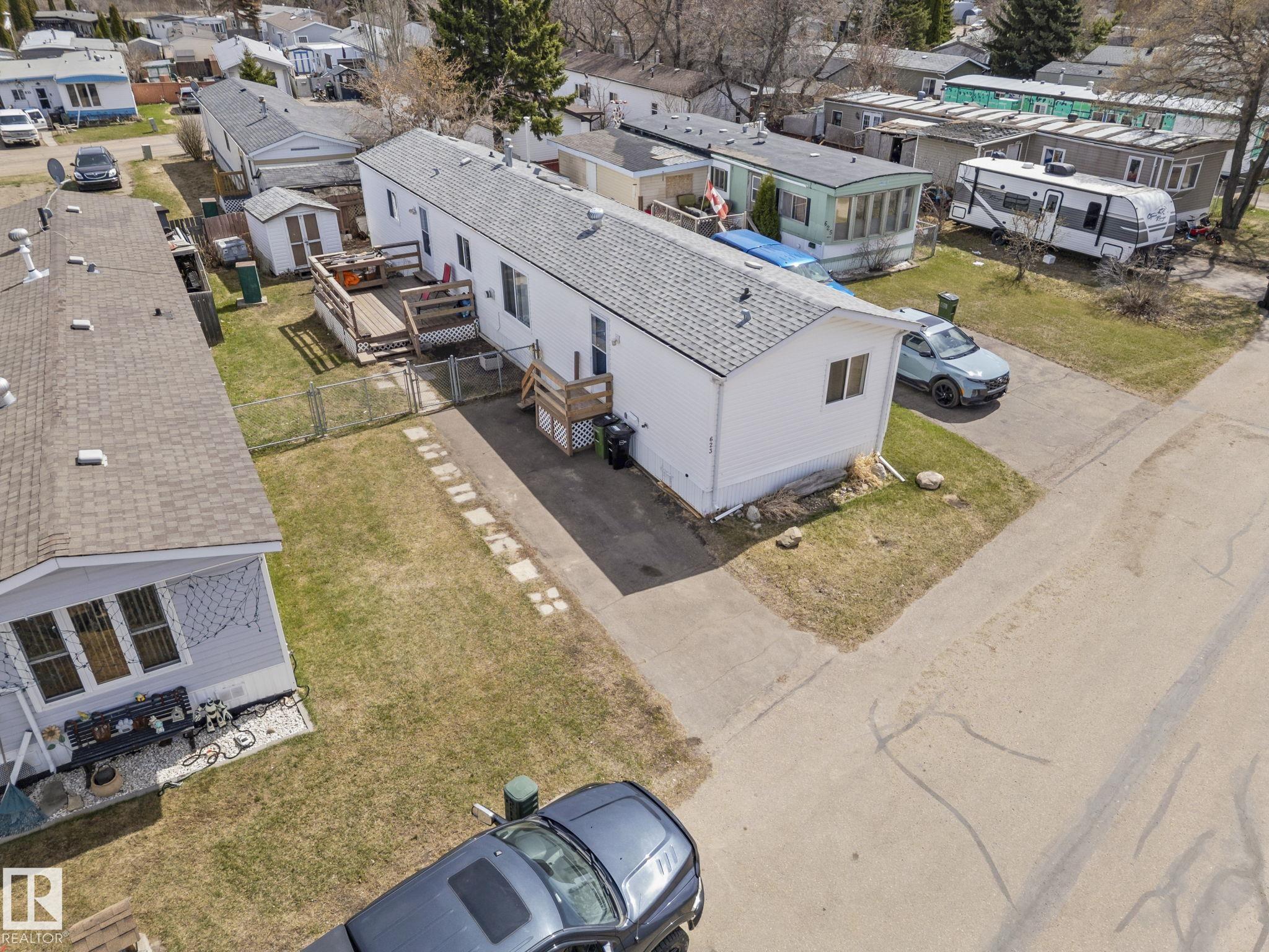 https://zimg.paragon.ice.com/ParagonImages/Property/PM/RAE/225399136/37/0/0/137b9c3d5b8fd2c07544488dcbe9d2d9/1/dedf3844b75c708fd766da4c30136f70/225399136-65ac8de1-39f3-4302-a875-122585d0283f.JPG