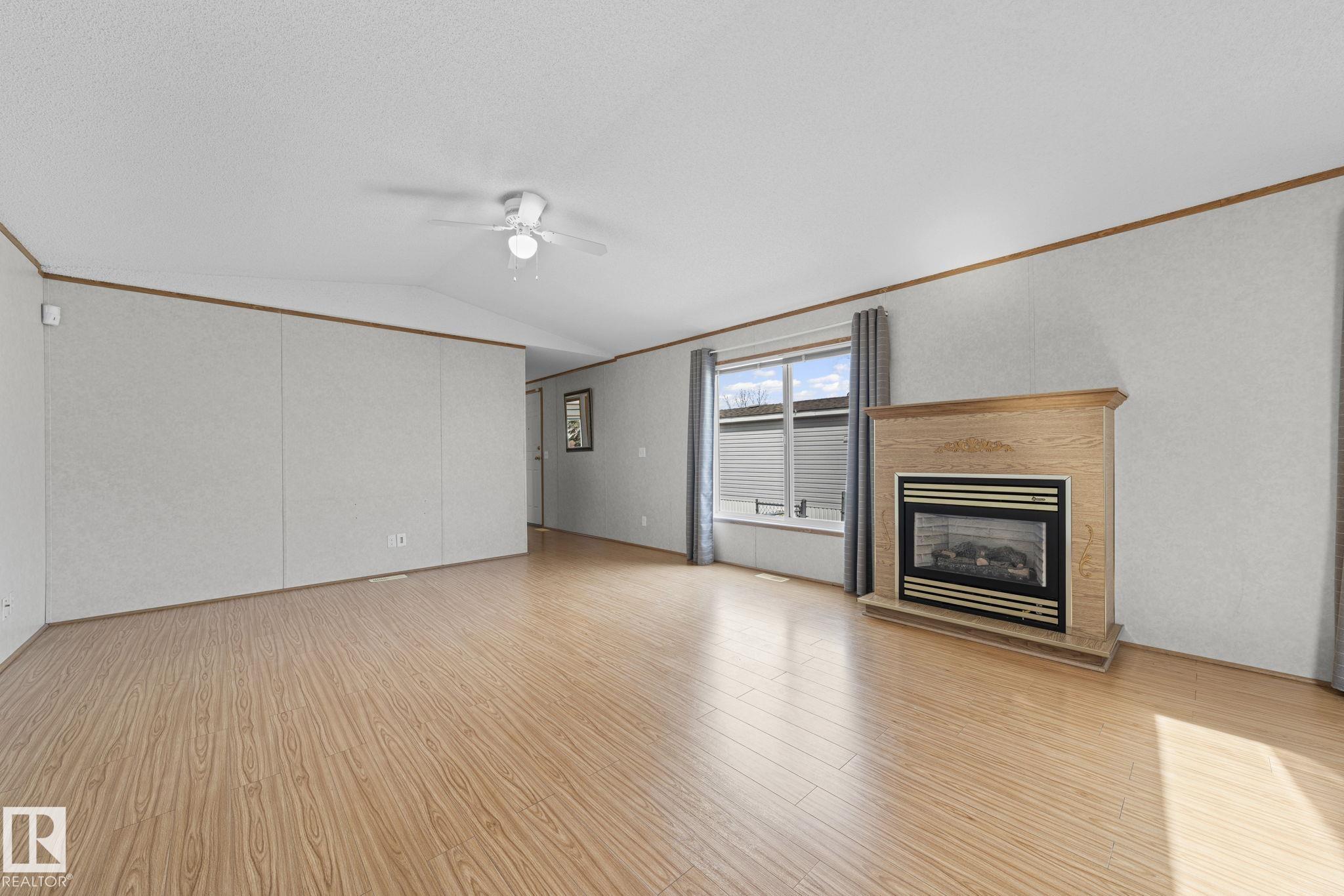 Picture for 623 evergreen park NE