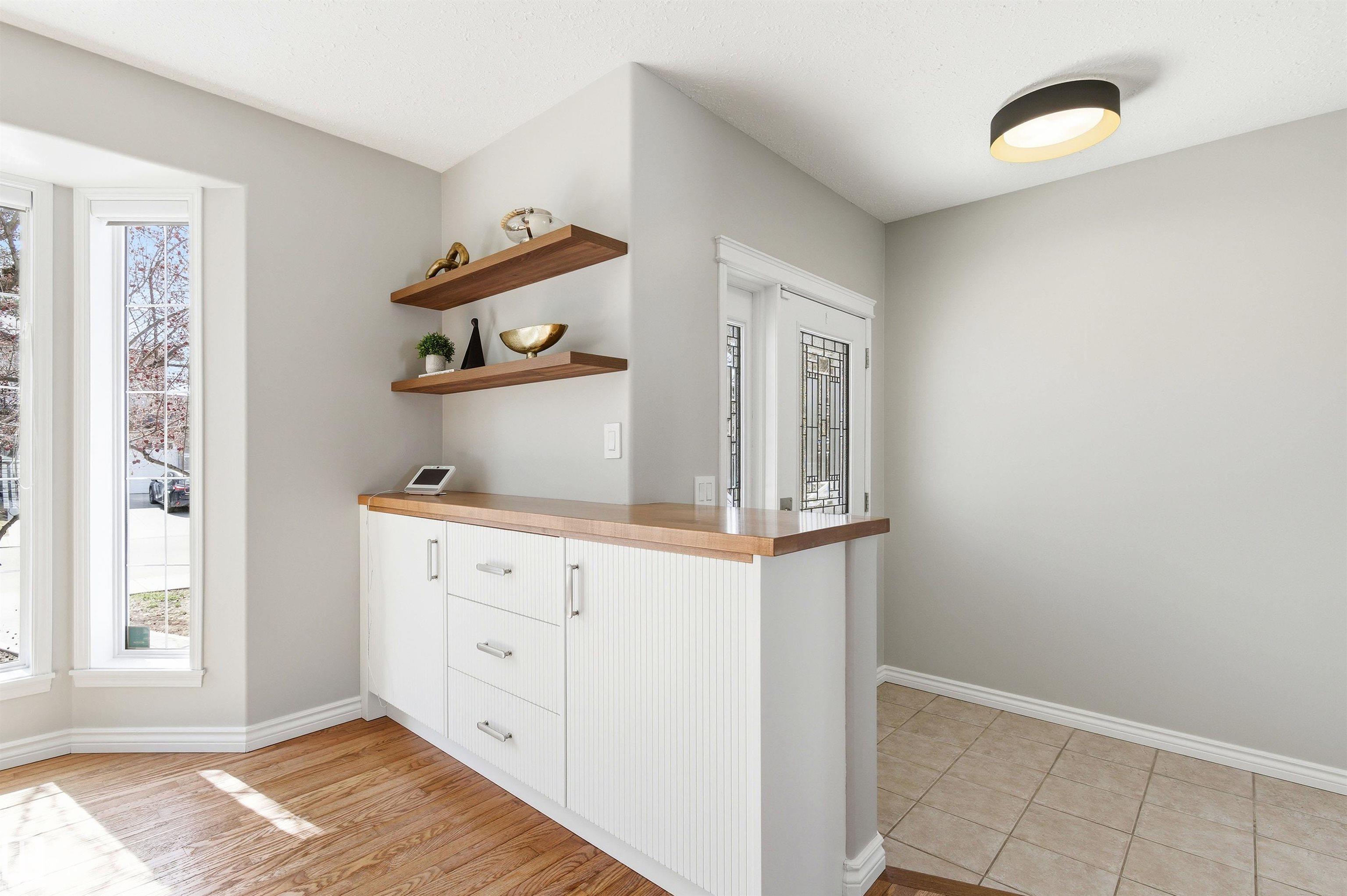 Photo 13 at 8730 92a Avenue NW, Strathearn, Edmonton