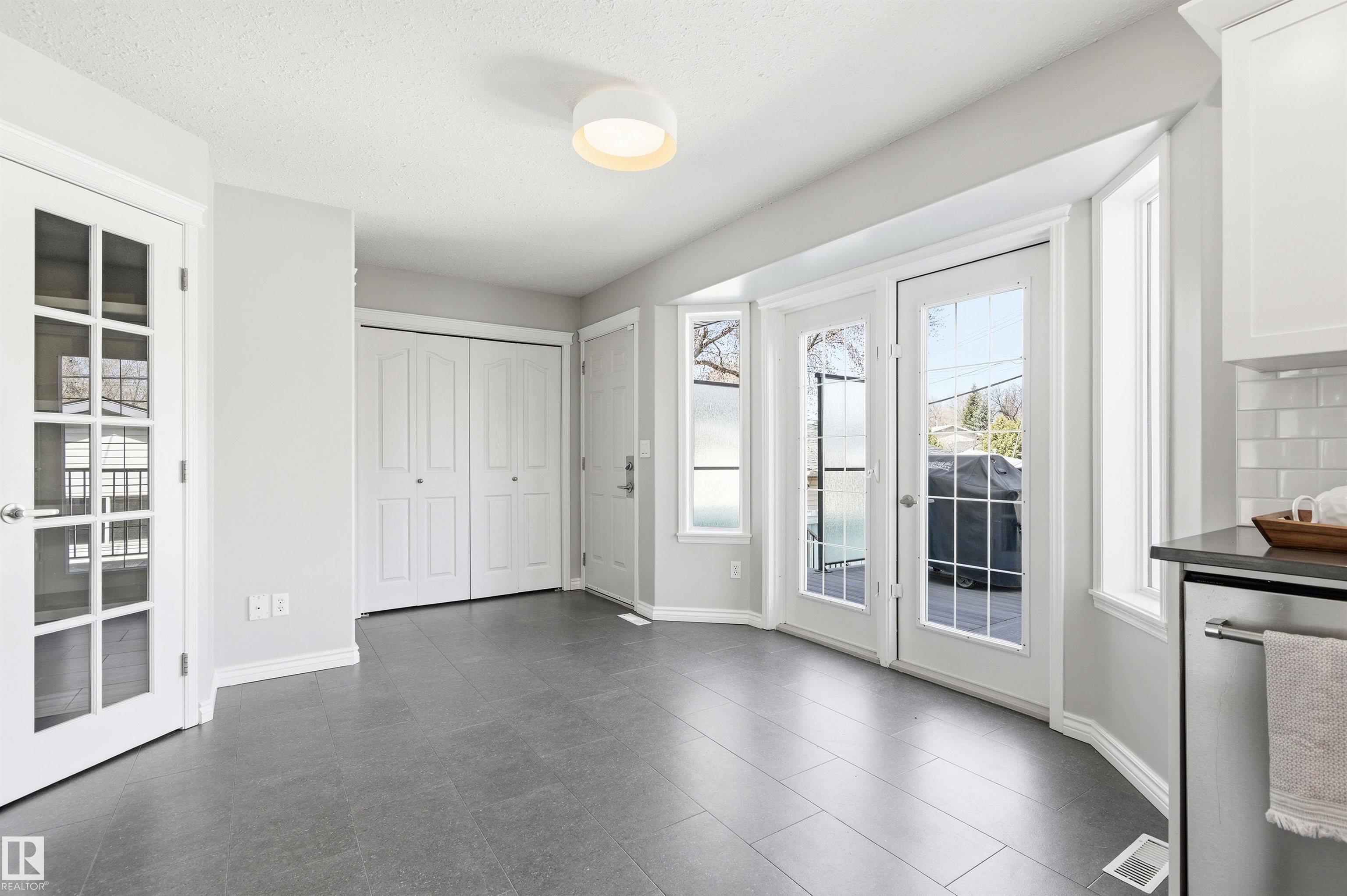 Photo 24 at 8730 92a Avenue NW, Strathearn, Edmonton