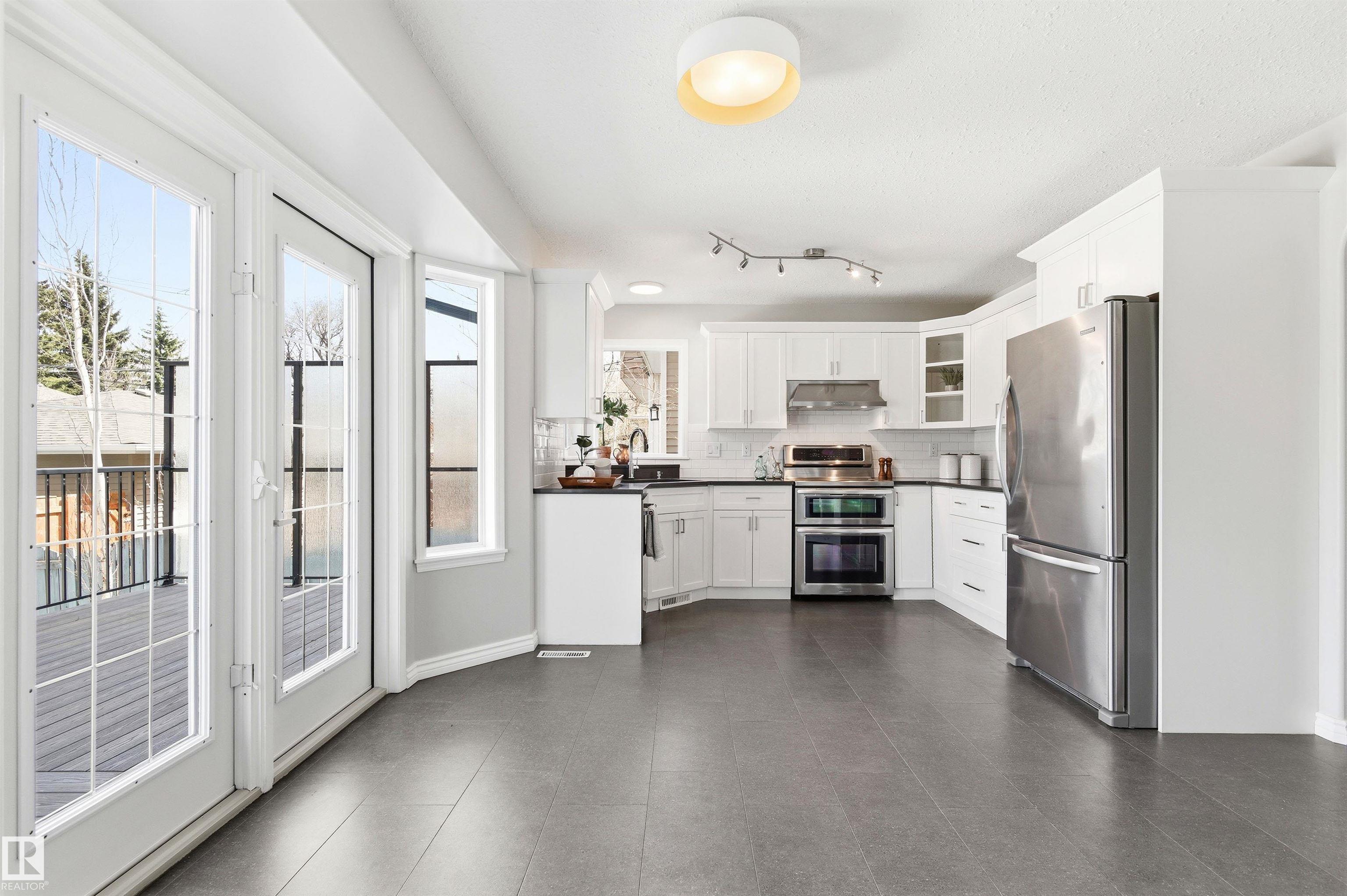 Photo 27 at 8730 92a Avenue NW, Strathearn, Edmonton