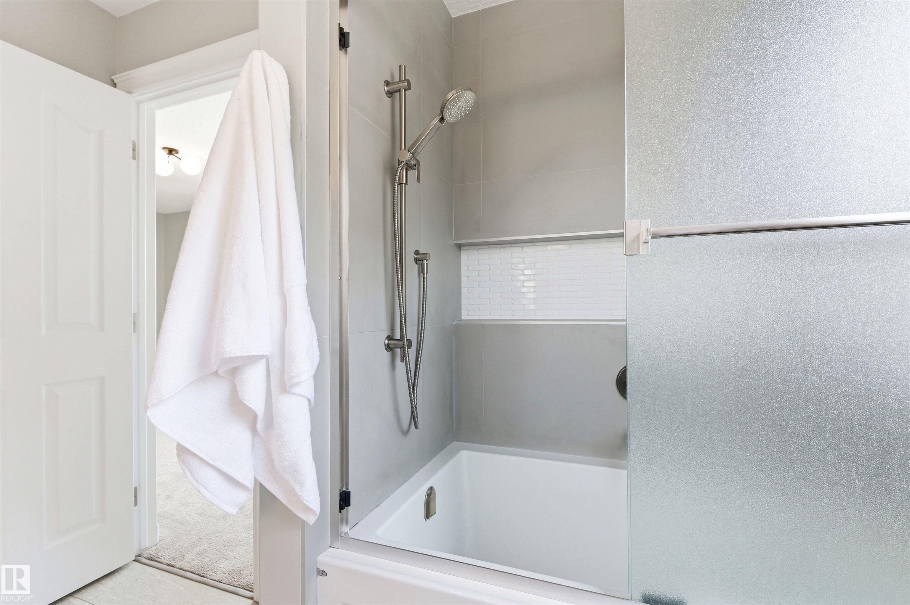 Photo 41 at 8730 92a Avenue NW, Strathearn, Edmonton