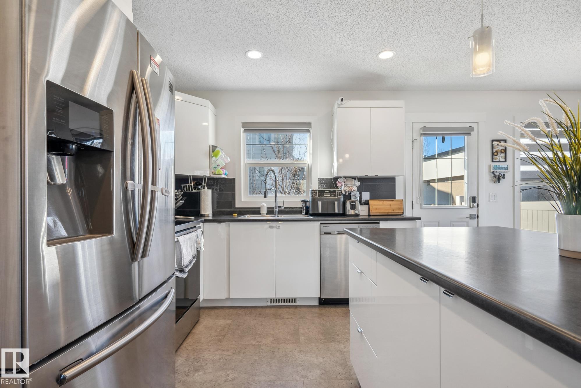 Picture for #76 330 BULYEA RD NW
