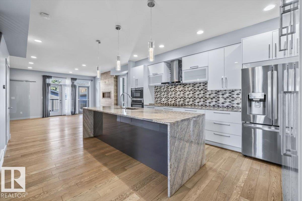 Photo 6 at 8706 88 Avenue NW, Bonnie Doon, Edmonton