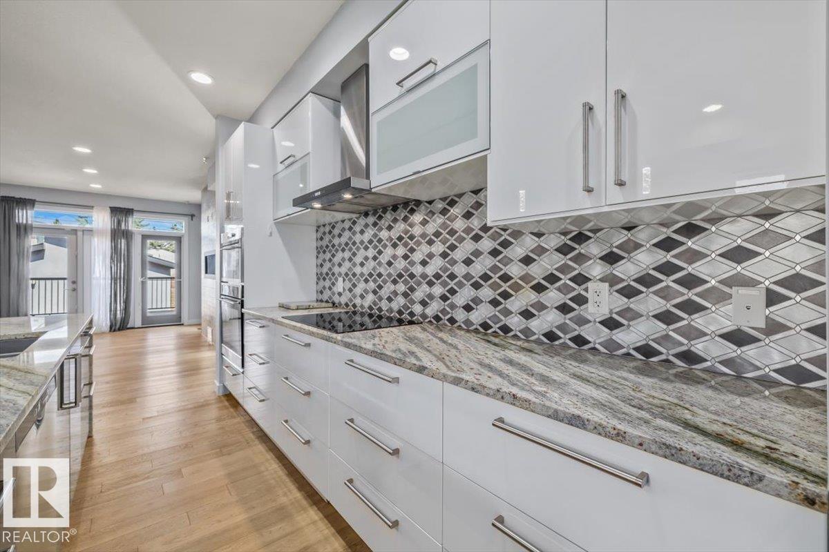 Photo 8 at 8706 88 Avenue NW, Bonnie Doon, Edmonton