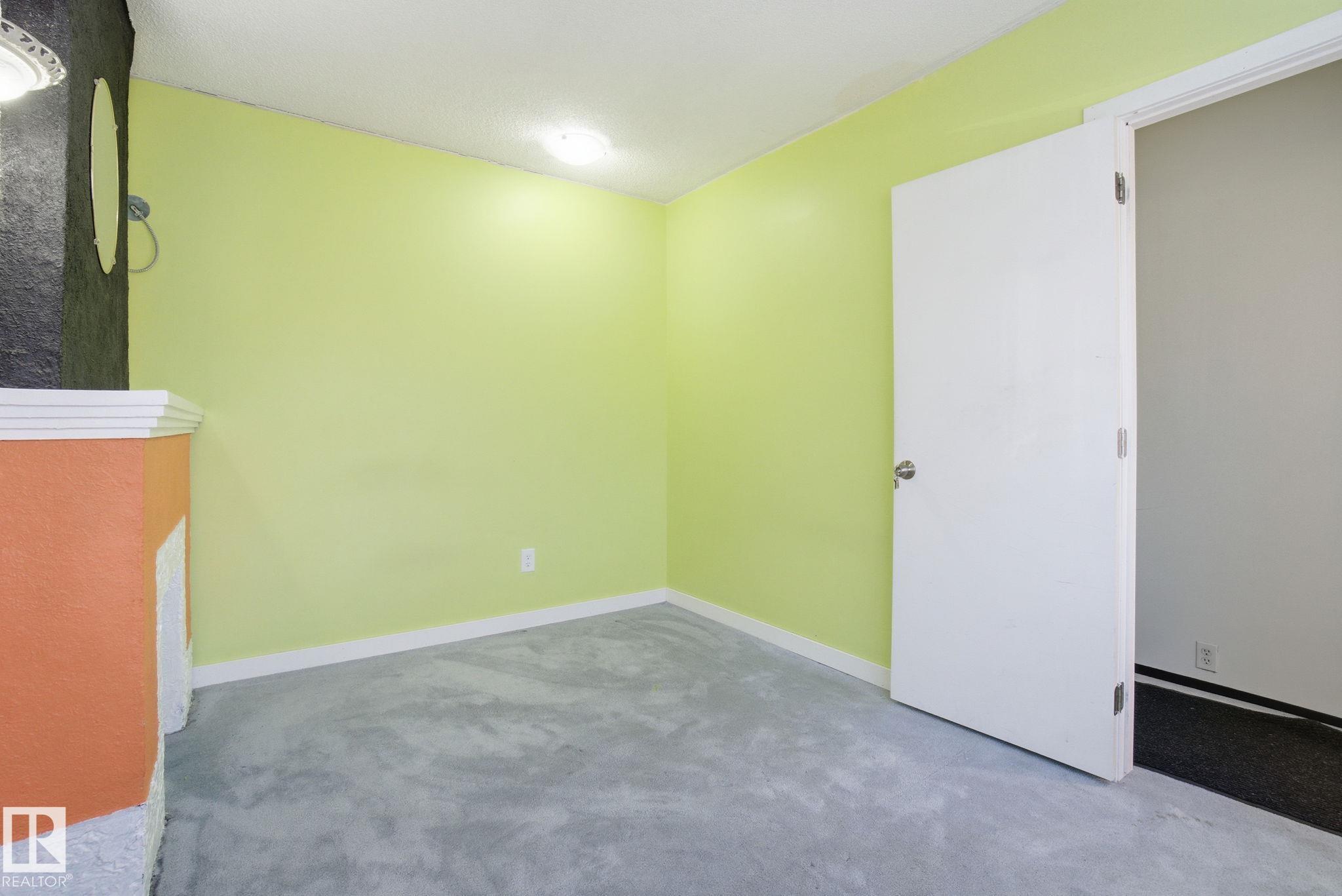 https://zimg.paragon.ice.com/ParagonImages/Property/PM/RAE/225399164/3/0/0/943461cb42b31a30544e90e5a41447c1/1/801ef51f0da92f24dafcc5bb0069e022/225399164-A81E9A5B-6443-4C59-B6F4-BA0415FC7A3E.JPG