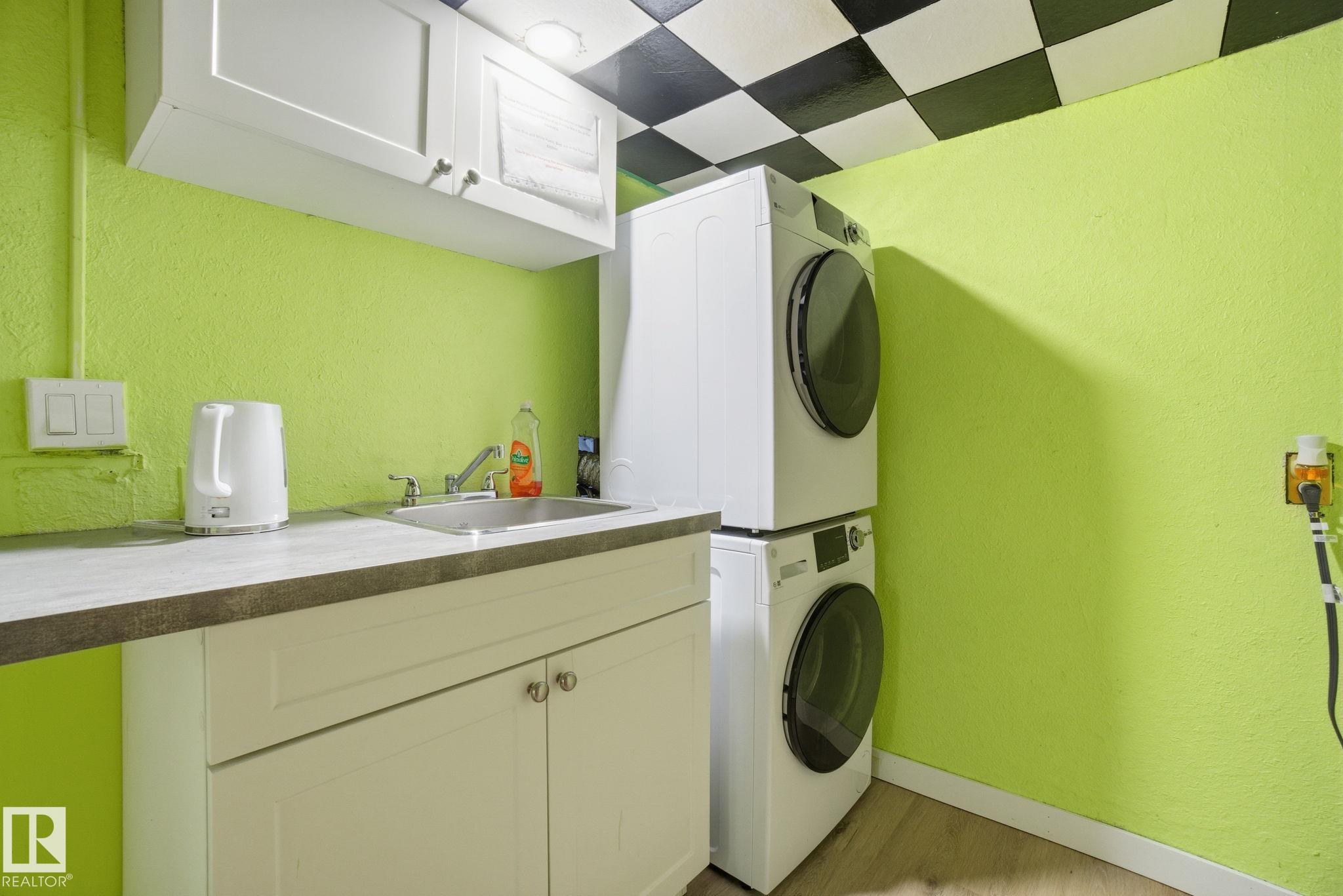 https://zimg.paragon.ice.com/ParagonImages/Property/PM/RAE/225399164/32/0/0/1f31d9d1945aae9ca022fd2a768c934f/1/801ef51f0da92f24dafcc5bb0069e022/225399164-66E95979-7448-49DF-A33A-2536B4D47E79.JPG