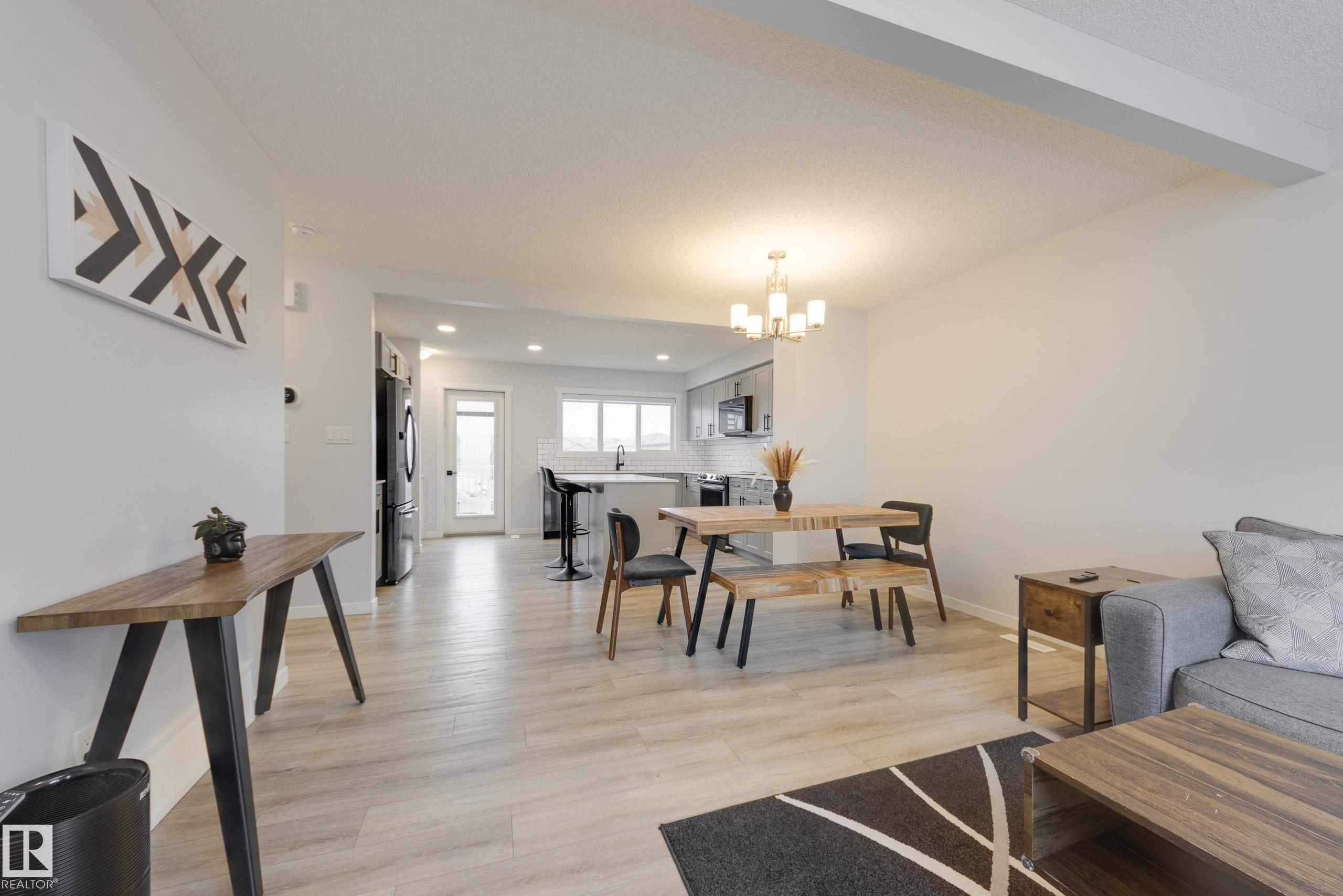 https://zimg.paragon.ice.com/ParagonImages/Property/PM/RAE/225399166/9/0/0/b350d9c59ca31fe194cee40bd9650dd0/1/82e55c836ae1daa26aec2830871acde9/225399166-bd2375c4-2b8a-42c2-be78-07b8f974ddd5.JPG