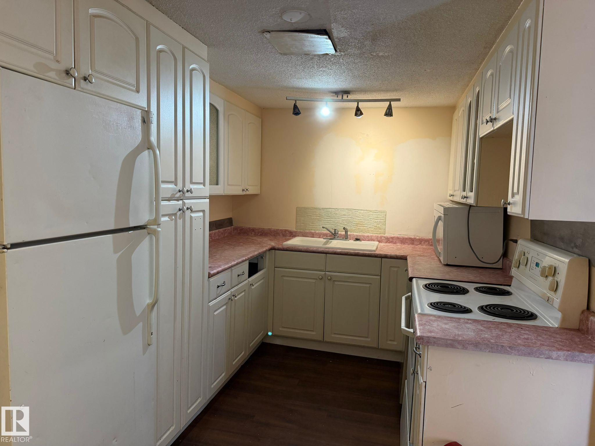 Picture for 163 MAYFAIR MEWS ME NW