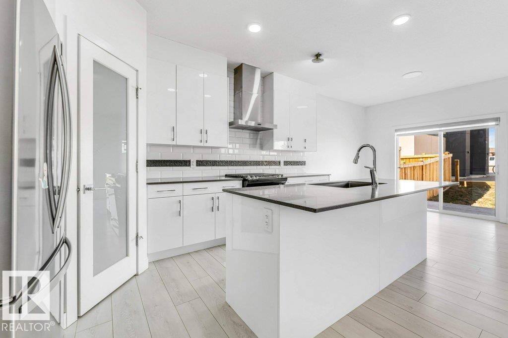 5140 23 Avenue SW, Walker, Edmonton