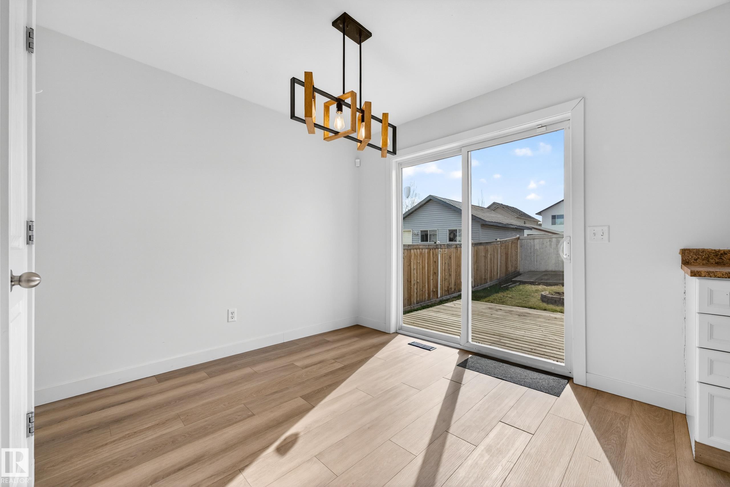 Photo 16 at 5915 South Terwillegar Boulevard NW, South Terwillegar, Edmonton