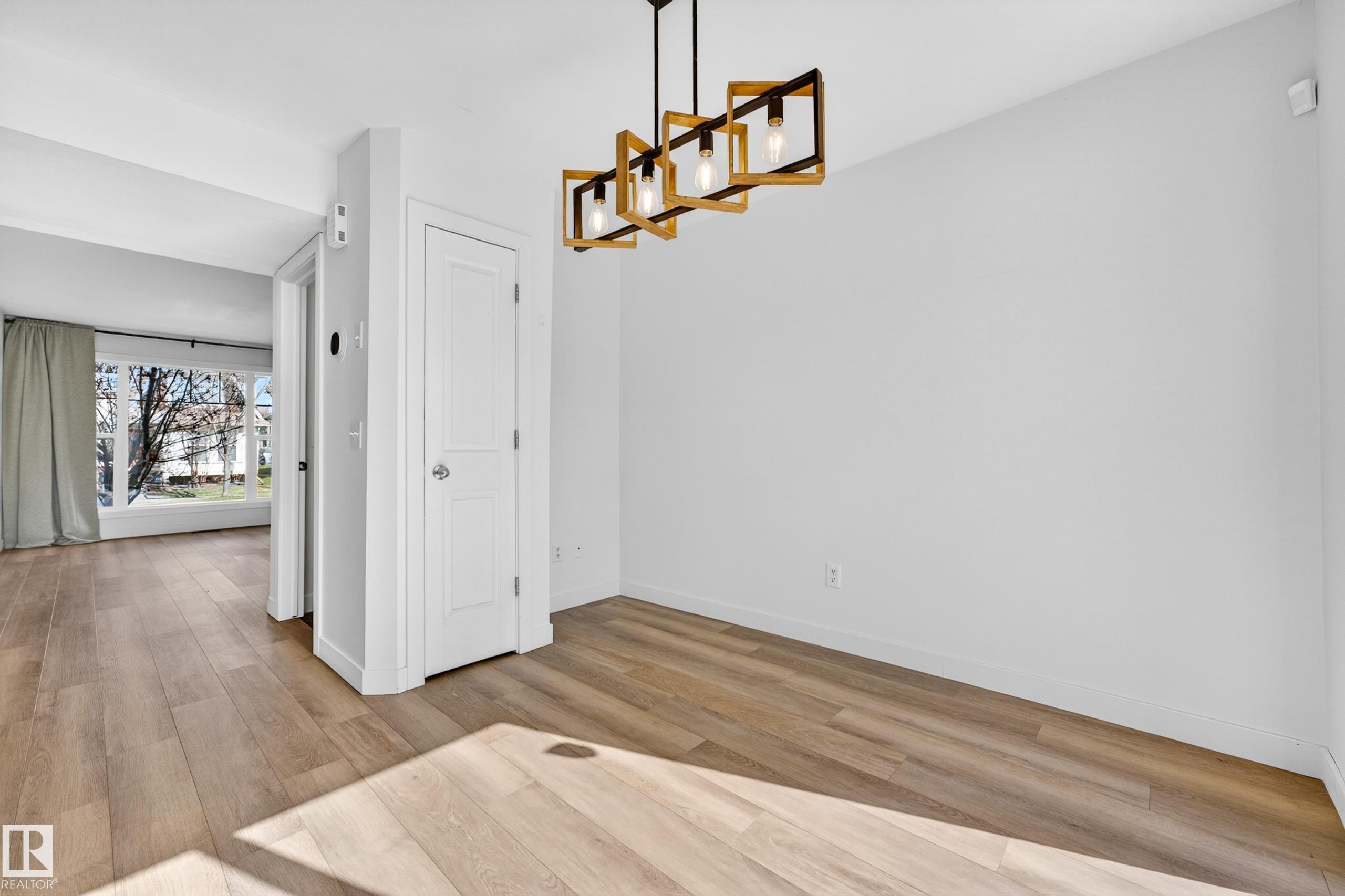 Photo 17 at 5915 South Terwillegar Boulevard NW, South Terwillegar, Edmonton