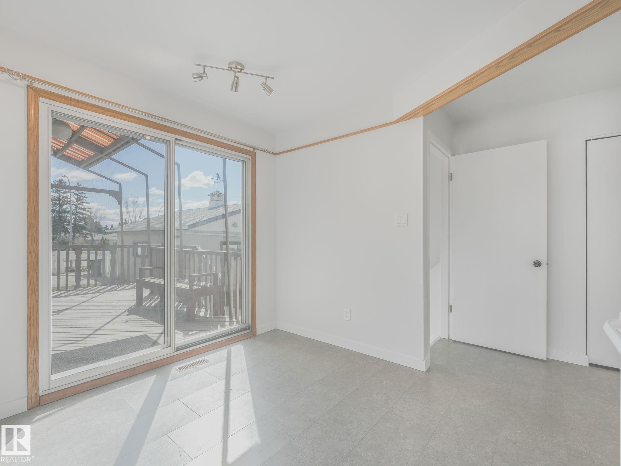 https://zimg.paragon.ice.com/ParagonImages/Property/PM/RAE/225399226/16/0/0/c672ee23fb30168bc7e7e59026142936/1/7e9bd31a09d3377cc625da127864e313/225399226-105ca0de-39a1-4b5c-b3be-9fbcb3452272.JPG