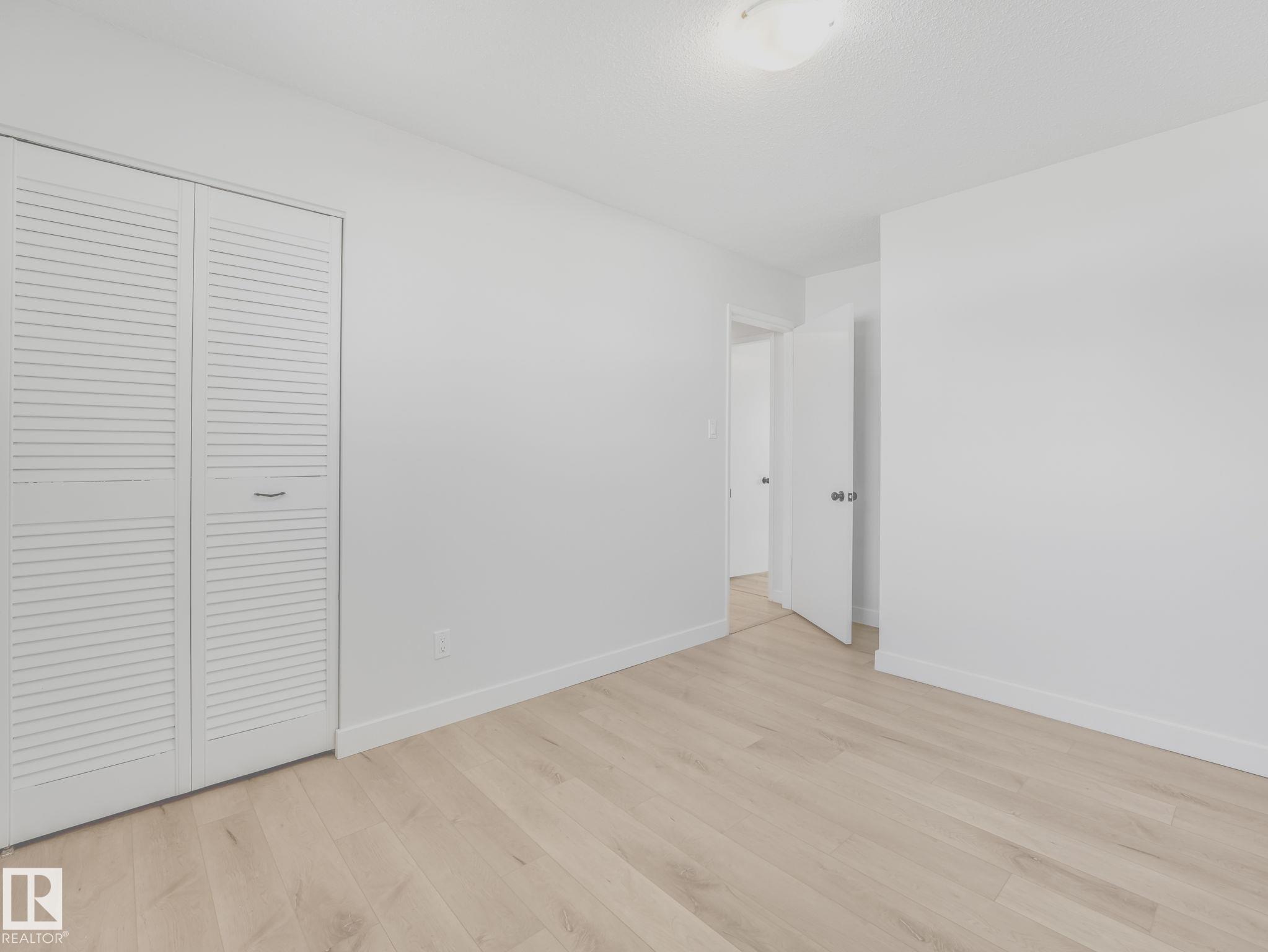 https://zimg.paragon.ice.com/ParagonImages/Property/PM/RAE/225399226/24/0/0/0fc4a607d50fbdbe2ab4a91e2da5b59b/1/7e9bd31a09d3377cc625da127864e313/225399226-d8e758b6-0c4b-4eb1-8190-21670b072235.JPG