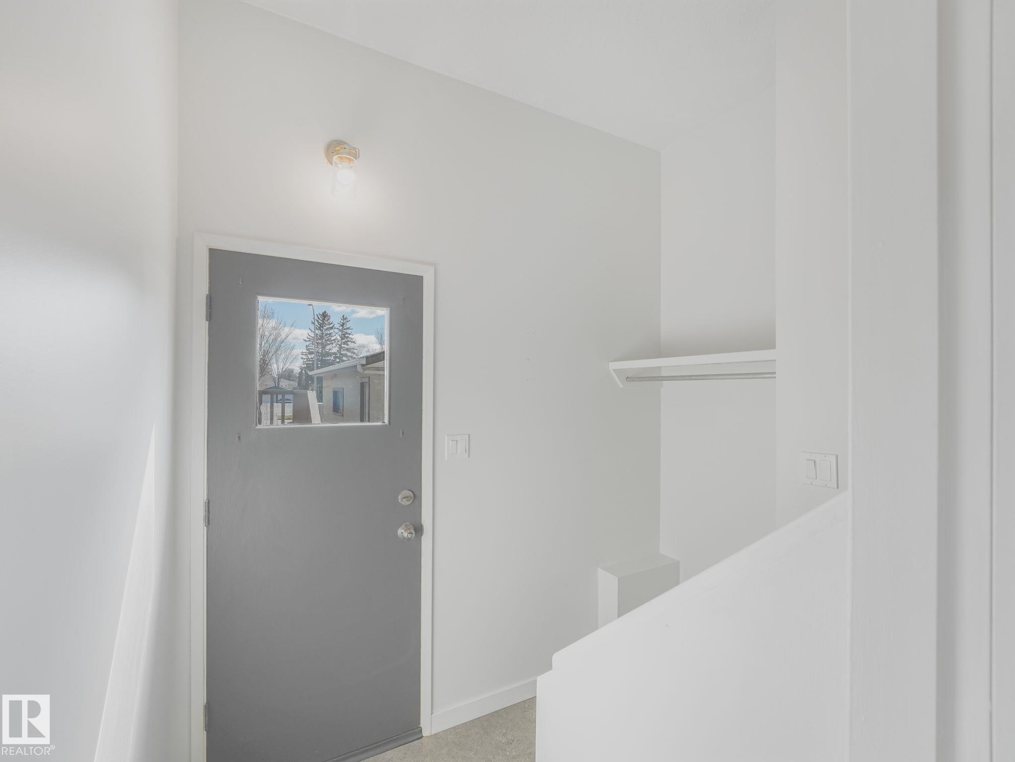 https://zimg.paragon.ice.com/ParagonImages/Property/PM/RAE/225399226/27/0/0/6649e532a4d0abeae3282bb94672305e/1/7e9bd31a09d3377cc625da127864e313/225399226-e8527dc4-805b-4fc9-90c5-a9061bbb22d8.JPG