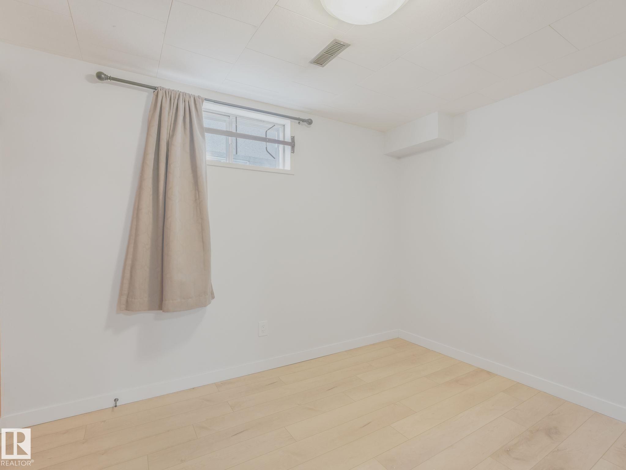 https://zimg.paragon.ice.com/ParagonImages/Property/PM/RAE/225399226/38/0/0/bccd57715613f786029338126b06086a/1/7e9bd31a09d3377cc625da127864e313/225399226-c0d09abc-5776-45a4-8d60-8db24cc4ee3d.JPG
