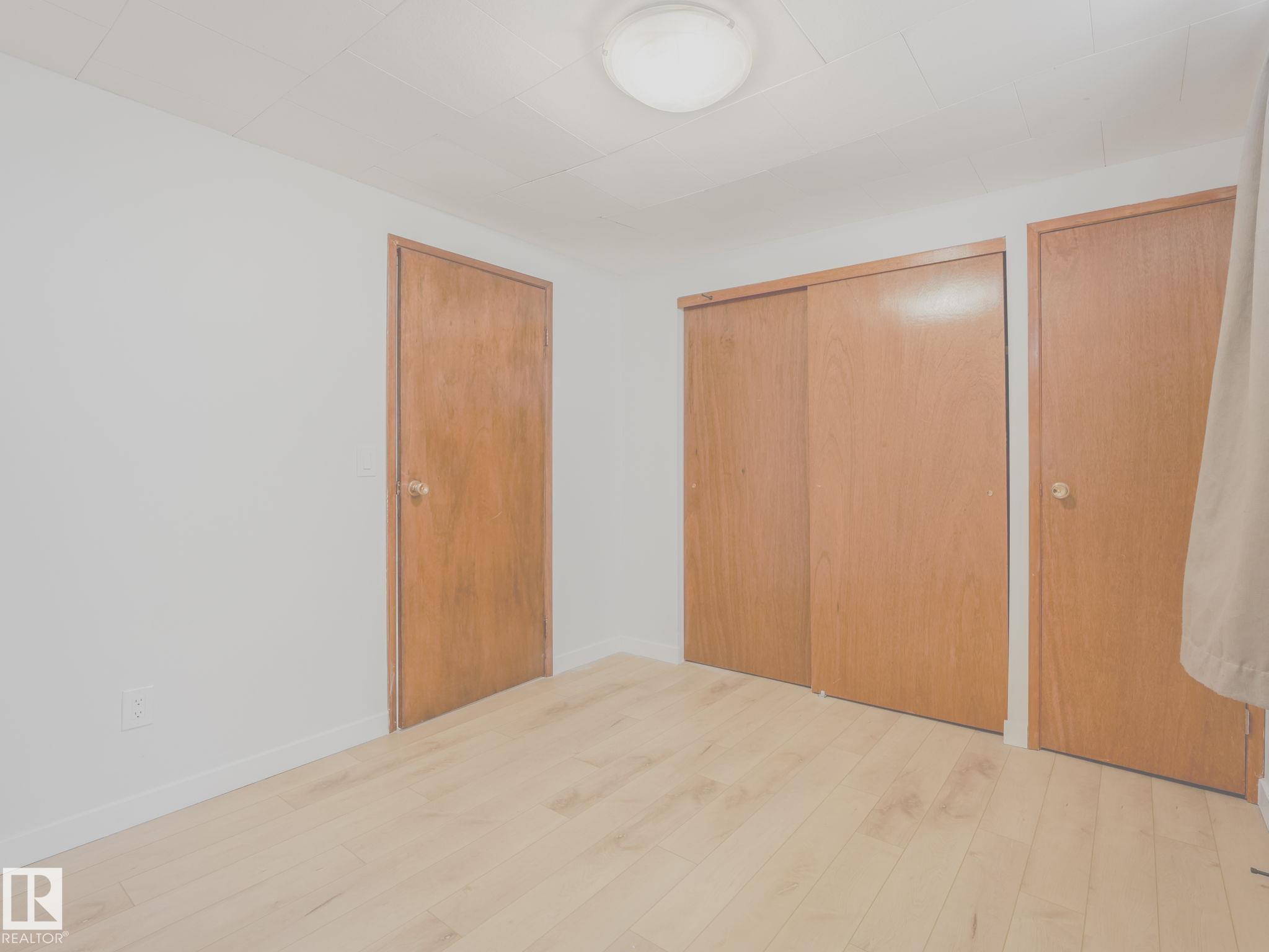 https://zimg.paragon.ice.com/ParagonImages/Property/PM/RAE/225399226/40/0/0/94d9db15ecdd8d6114e4be81a19877cc/1/7e9bd31a09d3377cc625da127864e313/225399226-b9c16b22-a4ca-446a-aa13-141f9e16196b.JPG