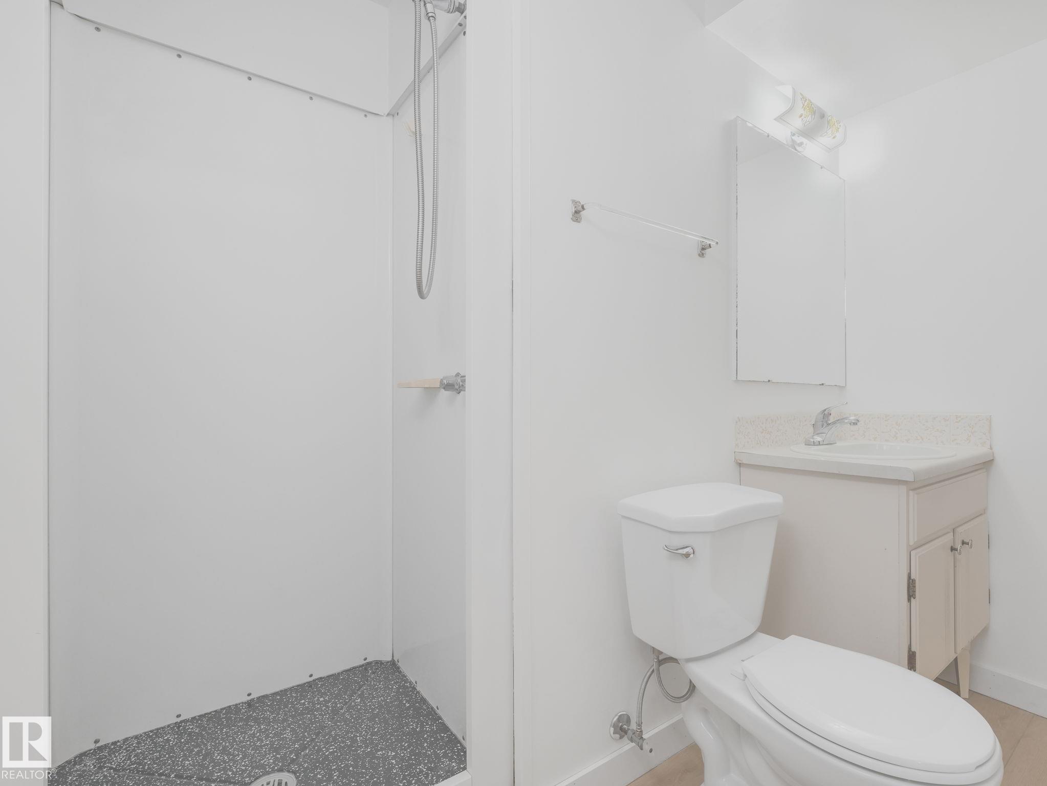 https://zimg.paragon.ice.com/ParagonImages/Property/PM/RAE/225399226/42/0/0/19f50a54aa3011984783590732092e4c/1/7e9bd31a09d3377cc625da127864e313/225399226-9f58e1a1-2f43-4e08-919e-ce1efc1a043a.JPG