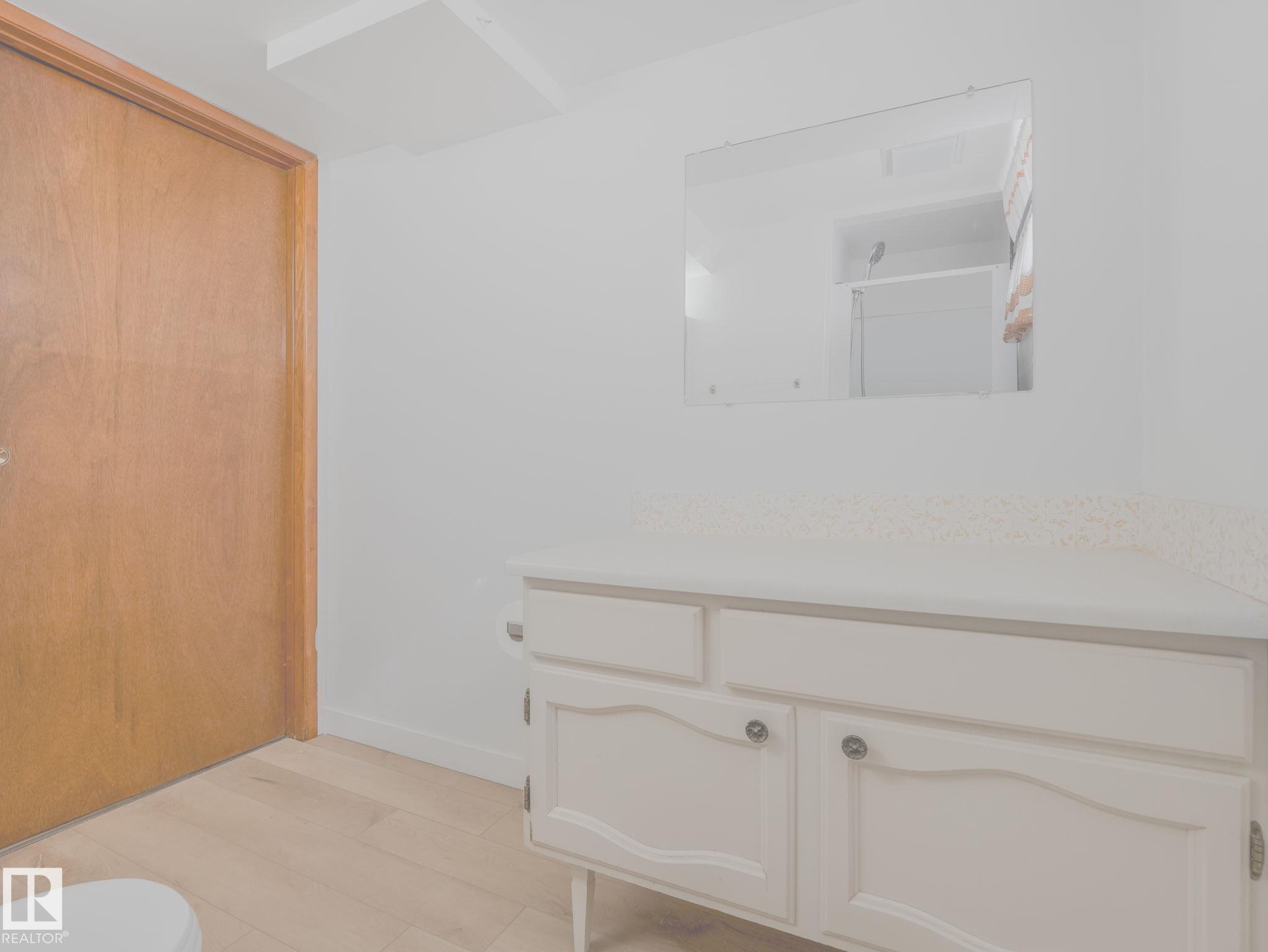https://zimg.paragon.ice.com/ParagonImages/Property/PM/RAE/225399226/43/0/0/5ad2c0f173b3eb3a4f570a28753487e7/1/7e9bd31a09d3377cc625da127864e313/225399226-a09fcedc-f0b7-4b02-94c5-191b3276e986.JPG