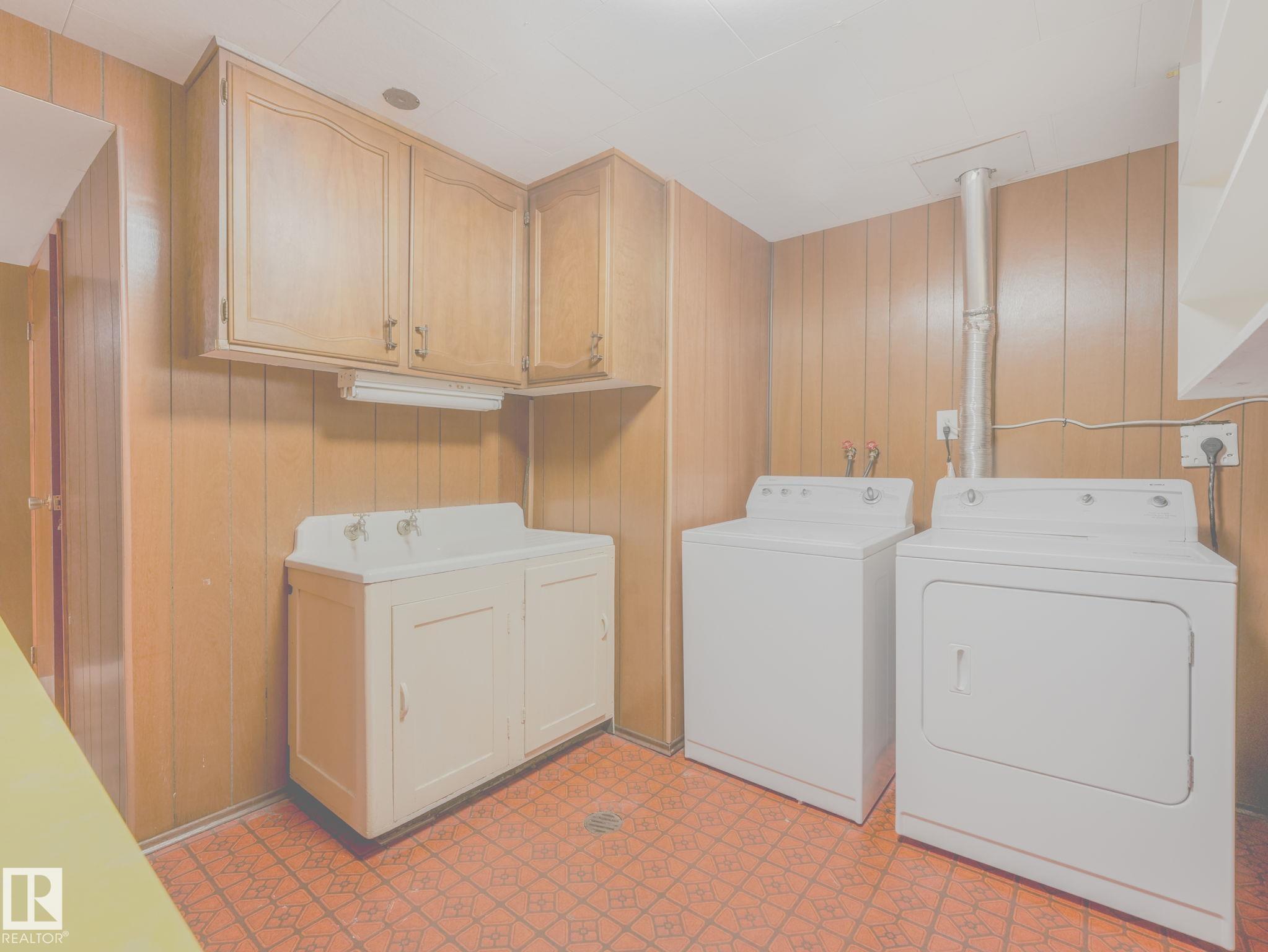 https://zimg.paragon.ice.com/ParagonImages/Property/PM/RAE/225399226/45/0/0/77785df9f70ab547807895894601fd9f/1/7e9bd31a09d3377cc625da127864e313/225399226-ae86417b-22bf-416e-861a-51d3fd29db3e.JPG