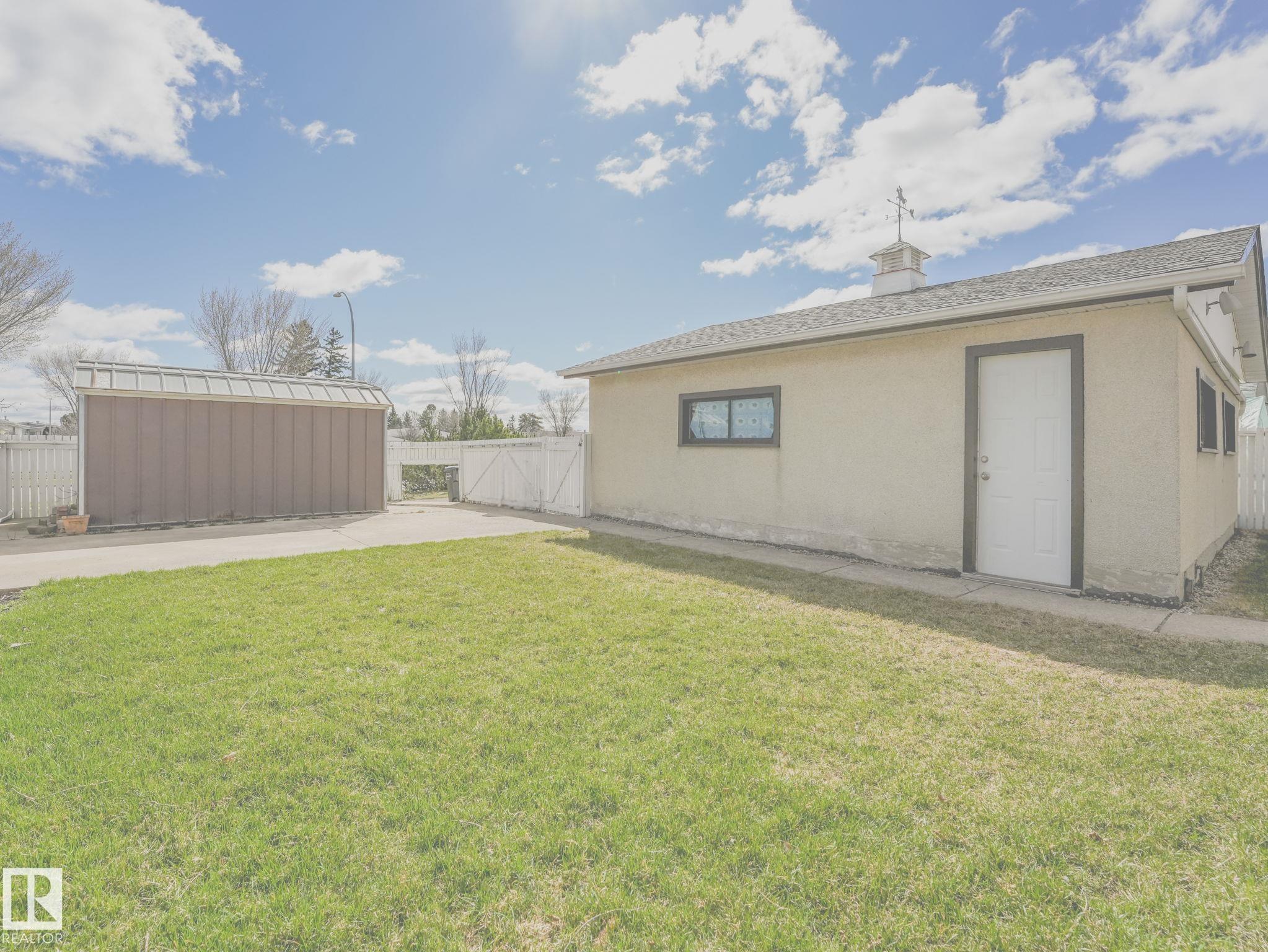 https://zimg.paragon.ice.com/ParagonImages/Property/PM/RAE/225399226/52/0/0/492b47cdbd4c895c8776840f3b47b2d2/1/7e9bd31a09d3377cc625da127864e313/225399226-c3315ba3-7878-47bc-8971-280958a0cf66.JPG