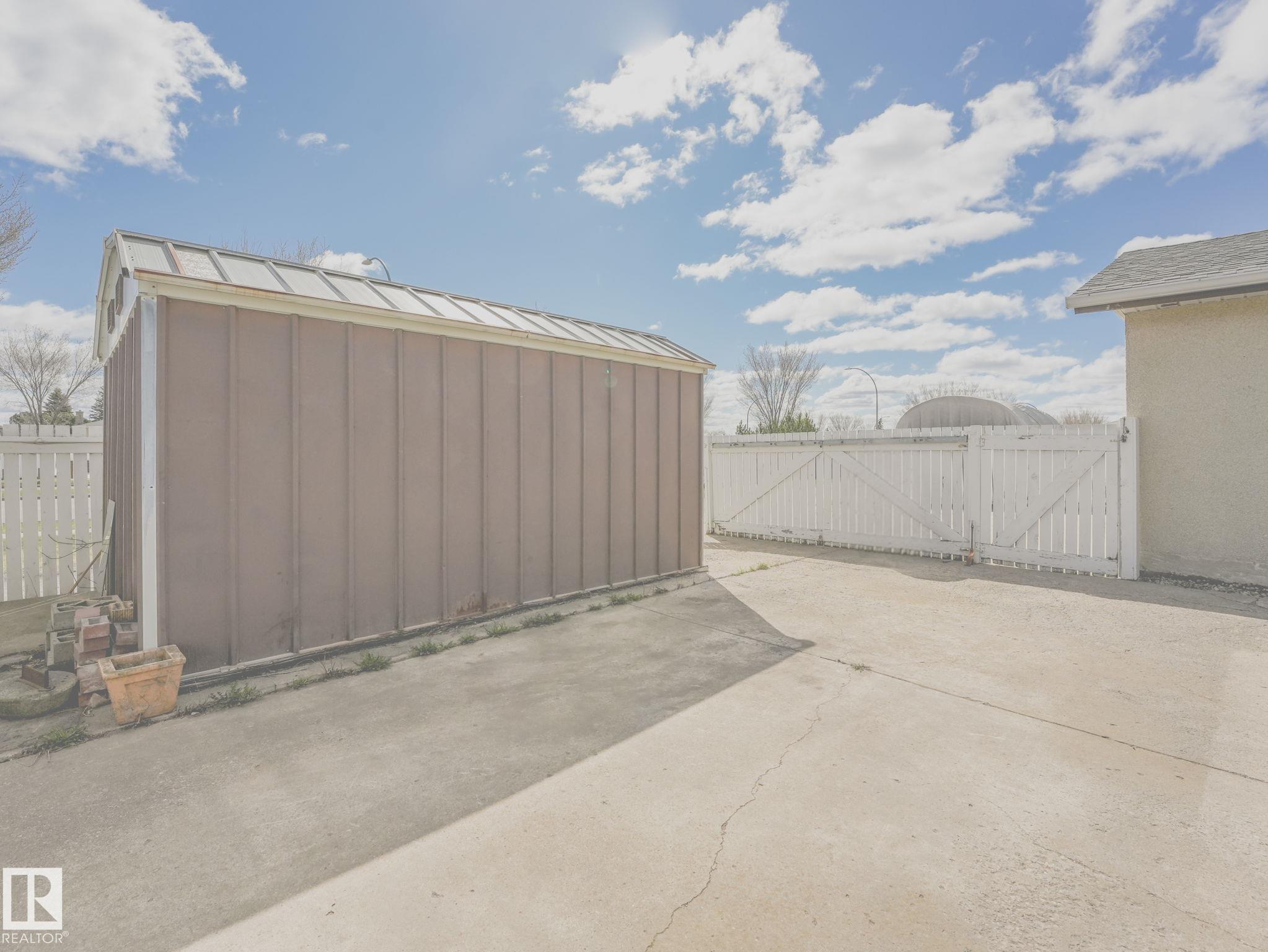 https://zimg.paragon.ice.com/ParagonImages/Property/PM/RAE/225399226/53/0/0/d985d38e159ad3e1b888781eec1cf15b/1/7e9bd31a09d3377cc625da127864e313/225399226-13d2e3c8-c516-4f3d-9fe0-9b776da09759.JPG